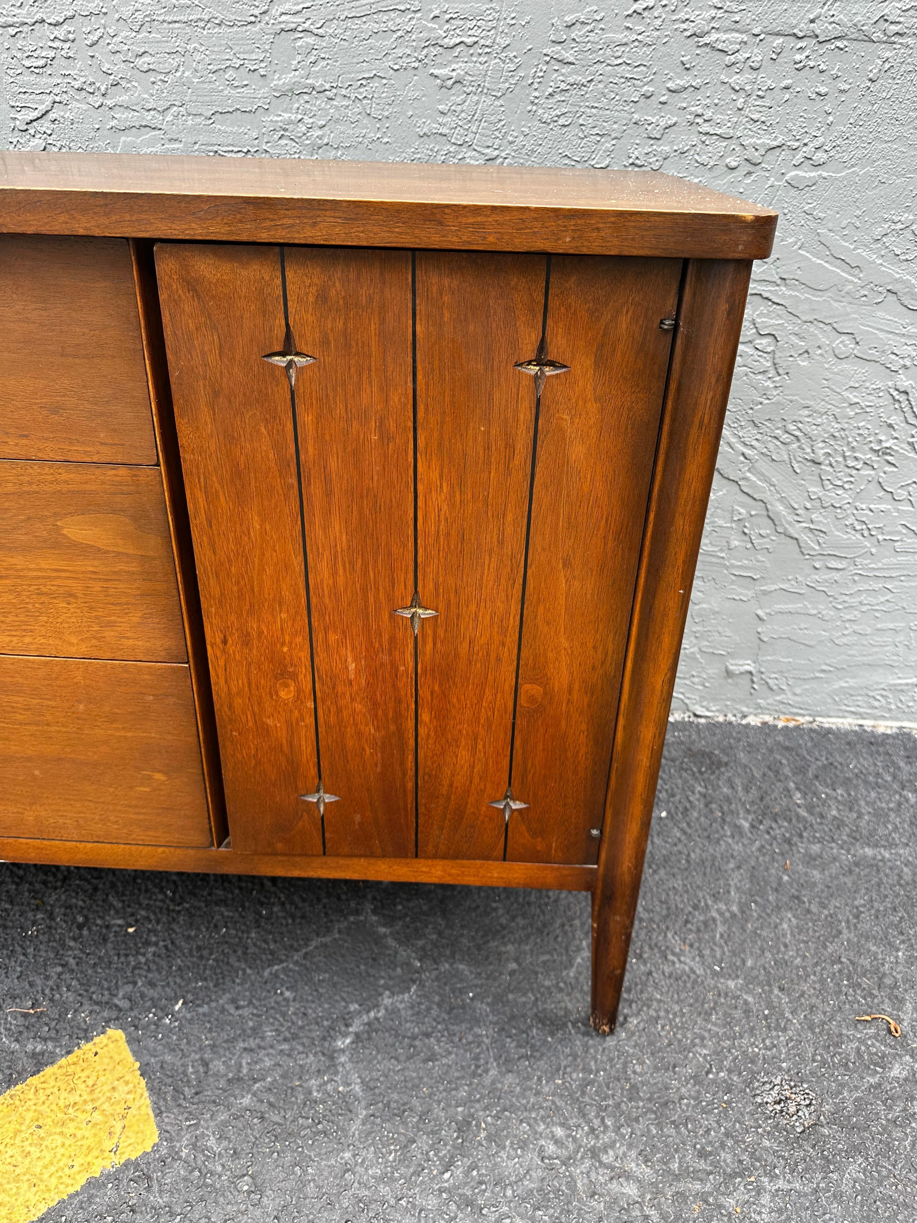 1960s Broyhill Saga MCM Walnut Dresser Drawers Credenza For Sale 2