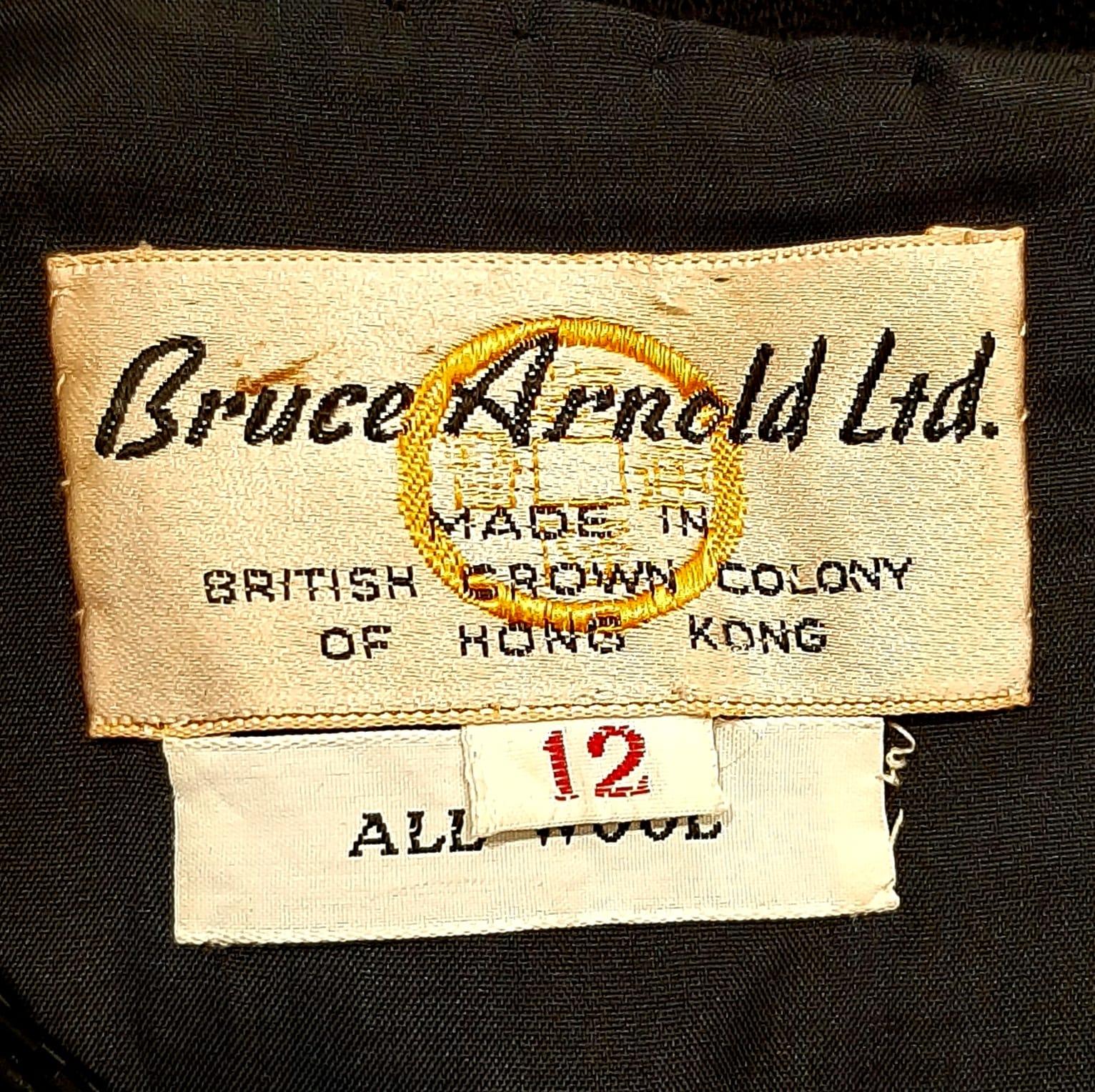 1960s Bruce Arnold Jersey Negro De Lana Con Adorno De Cuentas en venta 1