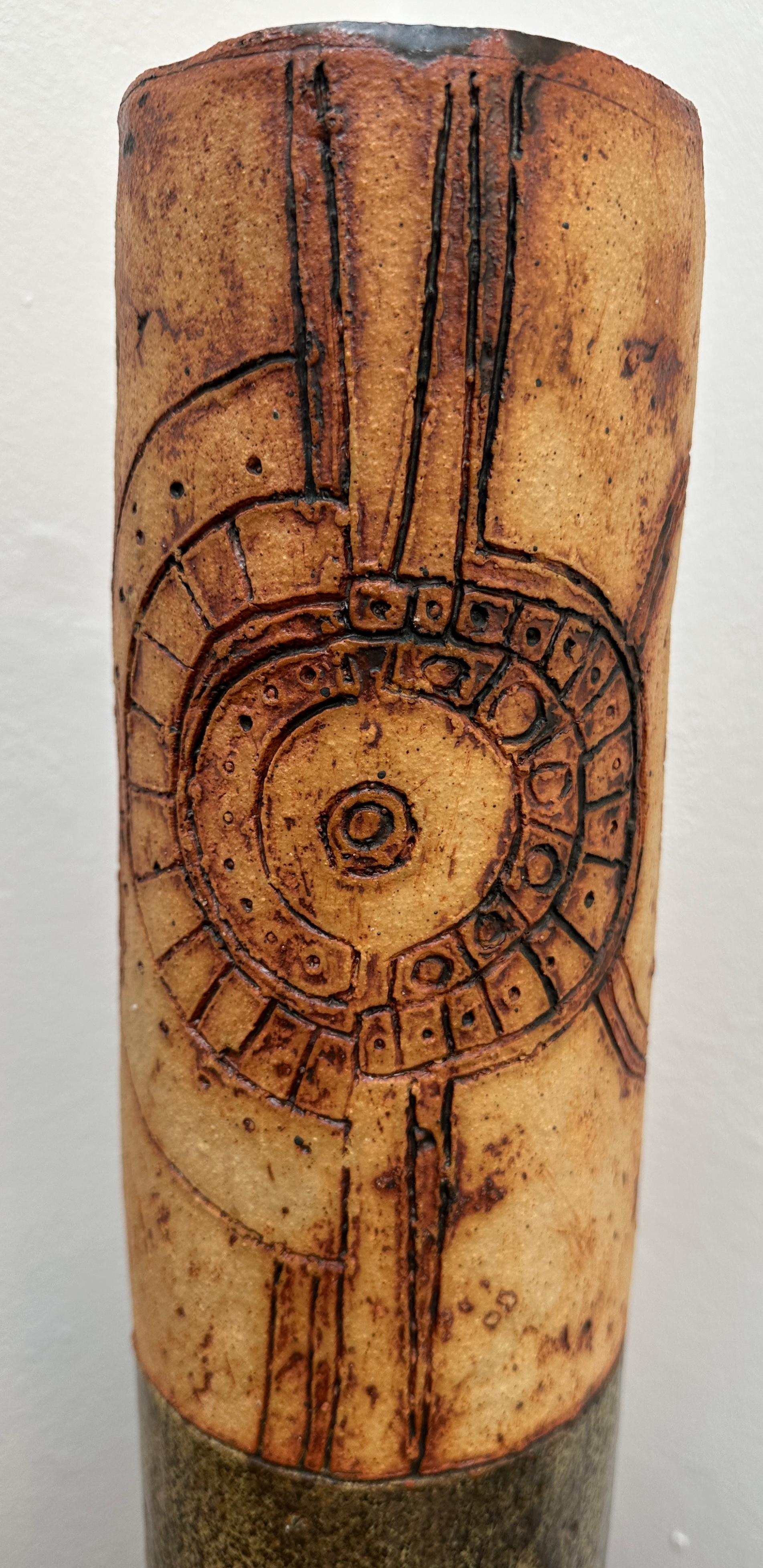 Vase cylindrique britannique brutaliste Bernard Rooke en poterie émaillée abstraite des années 1960 en vente 4