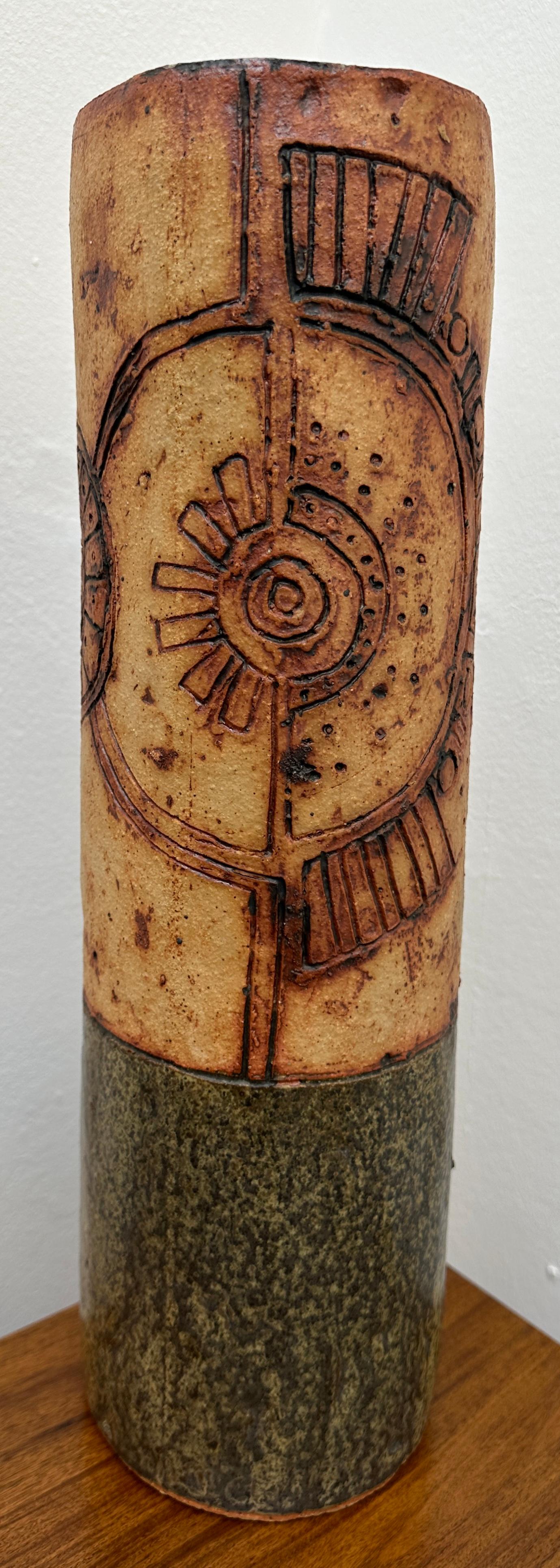 20th Century 1960s Brutalist British Bernard Rooke Cylindrical Abstract Glazed Pottery Vase For Sale