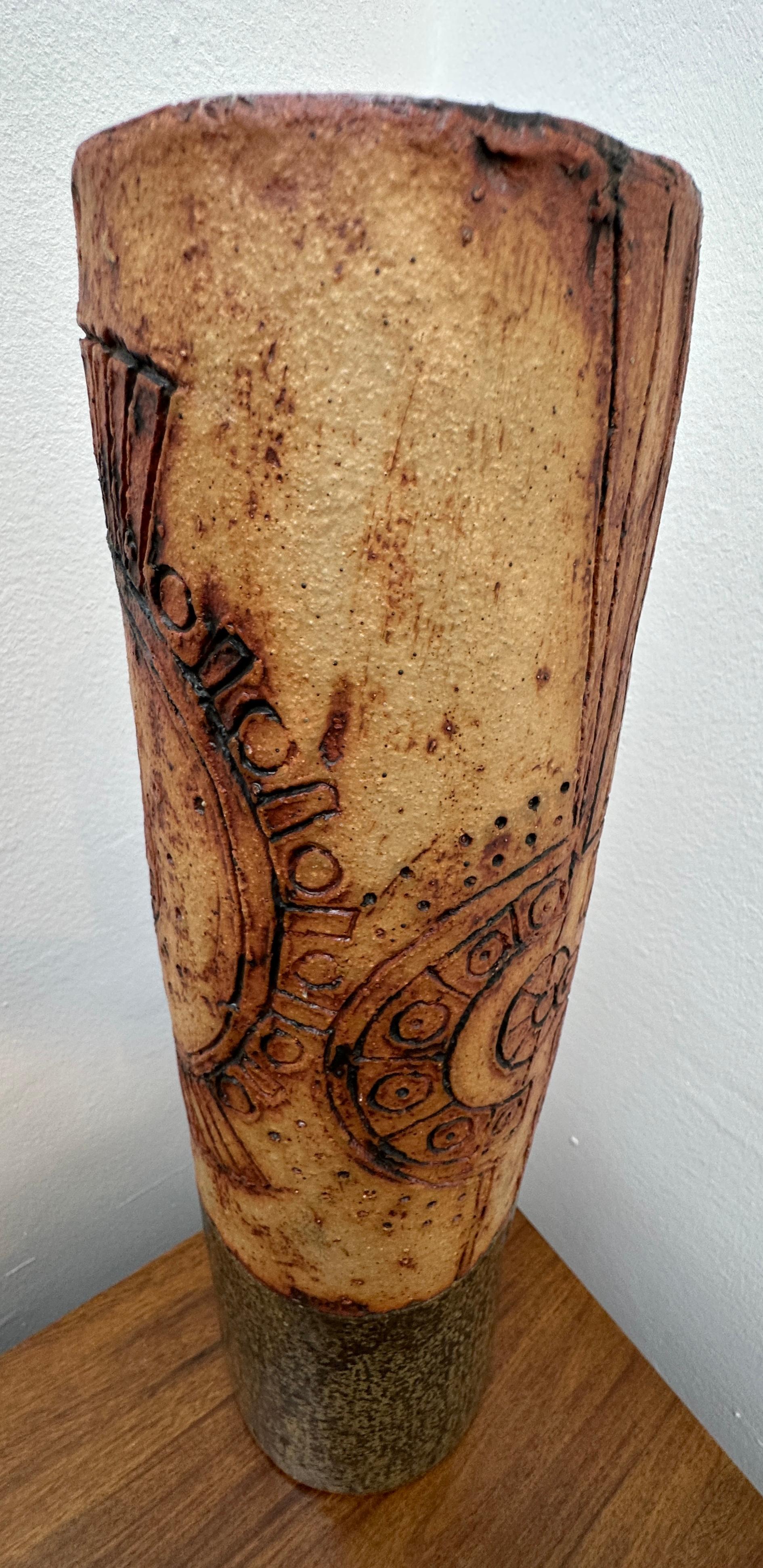 1960s Brutalist British Bernard Rooke Cylindrical Abstract Glazed Pottery Vase For Sale 4