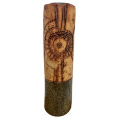 1960 Brutalista britannico Bernard Rooke Vaso cilindrico astratto in ceramica smaltata