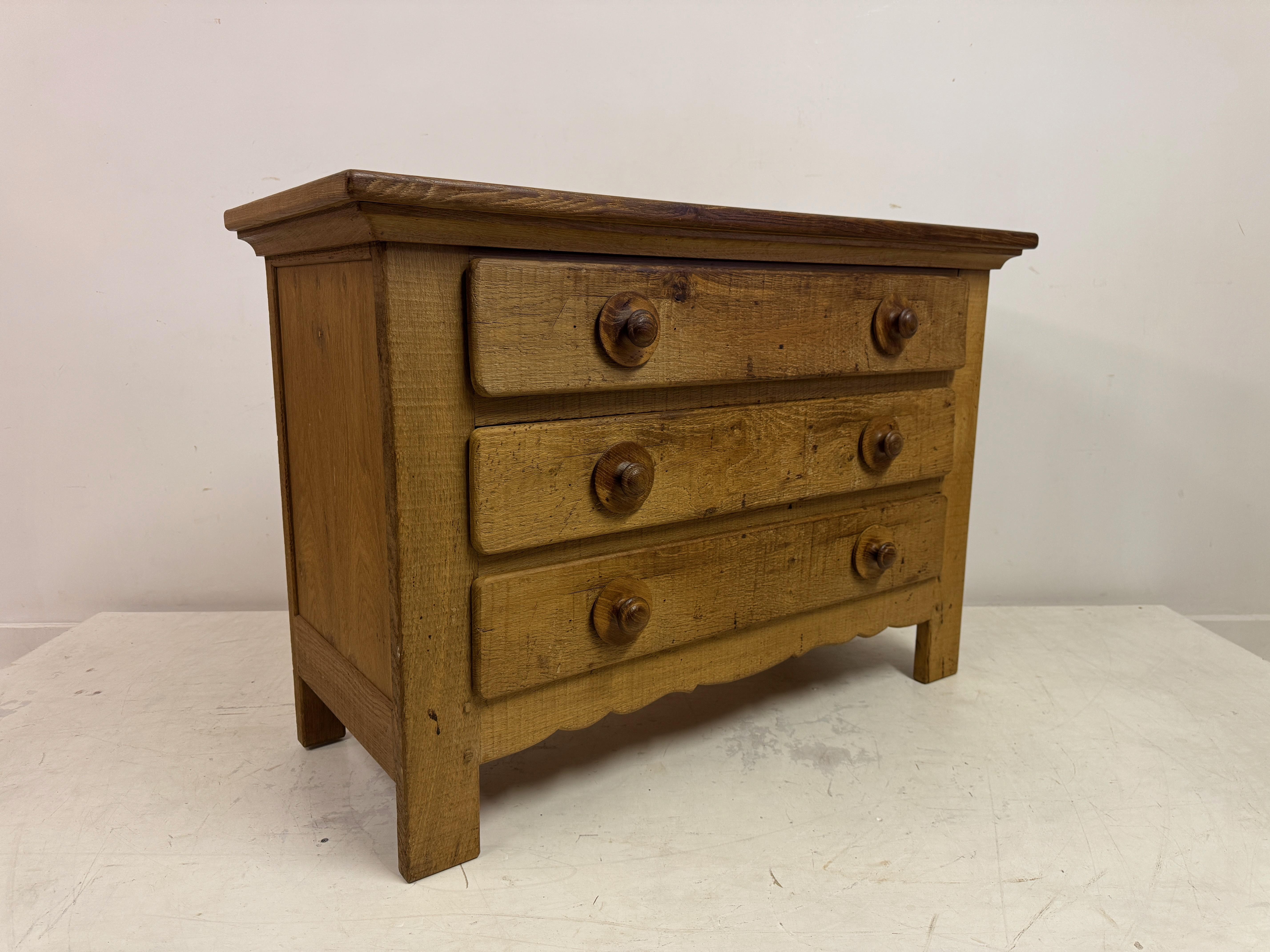 1960s Brutalist Oak Chest of Drawers For Sale 7