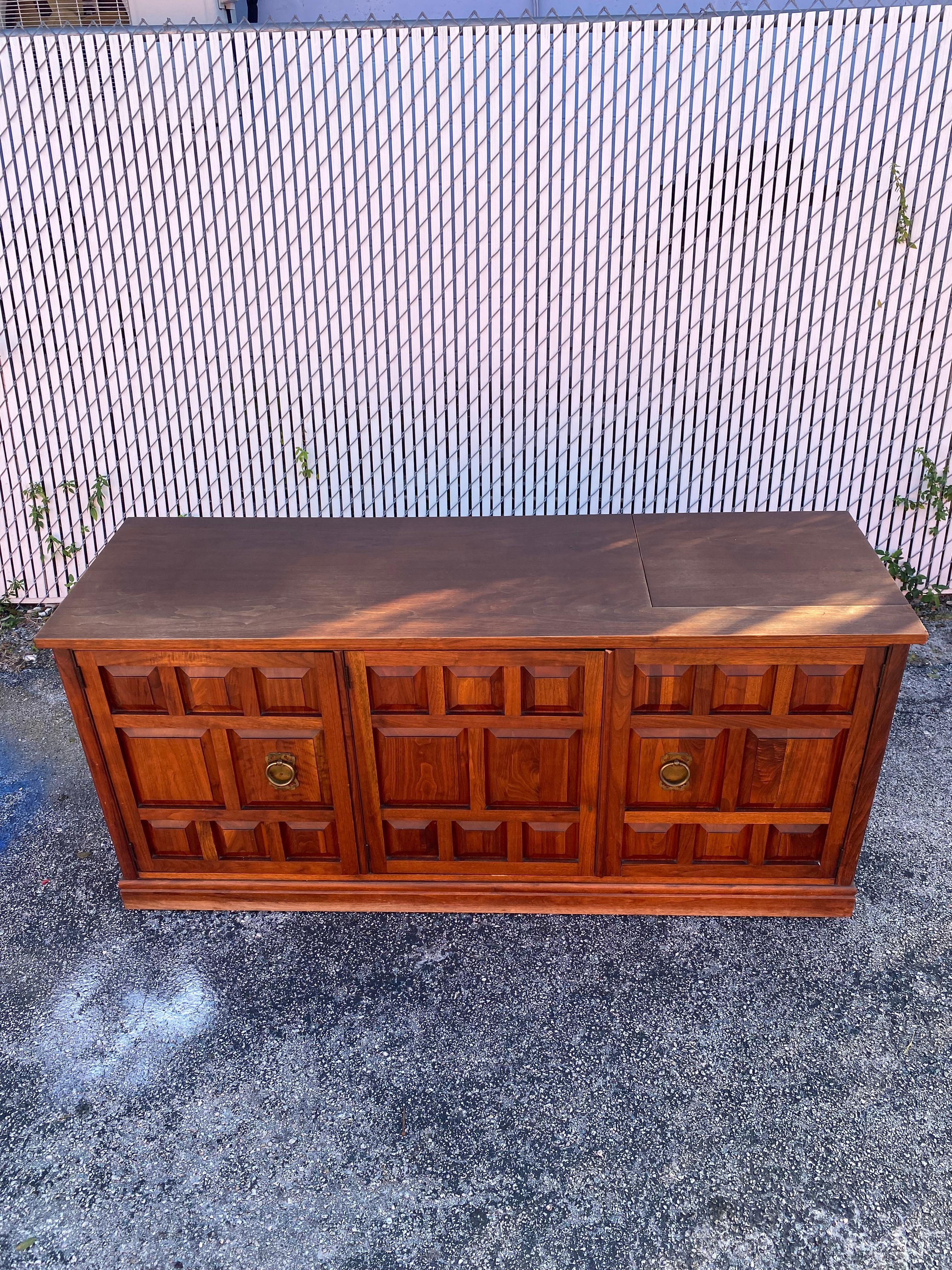 Mid-20th Century 1960s Widdicomb Spanish Baroque Style Wood SideBoard Storage Cabinet For Sale