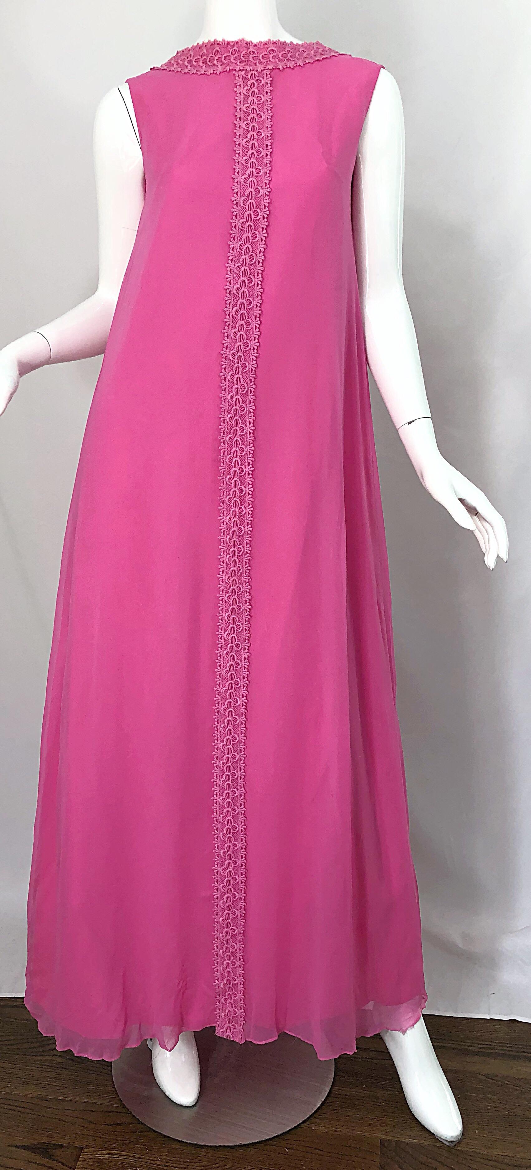 Women's 1960s Bubblegum Pink Silk Chiffon High Neck Demi Couture Vintage 60s Gown Dress For Sale