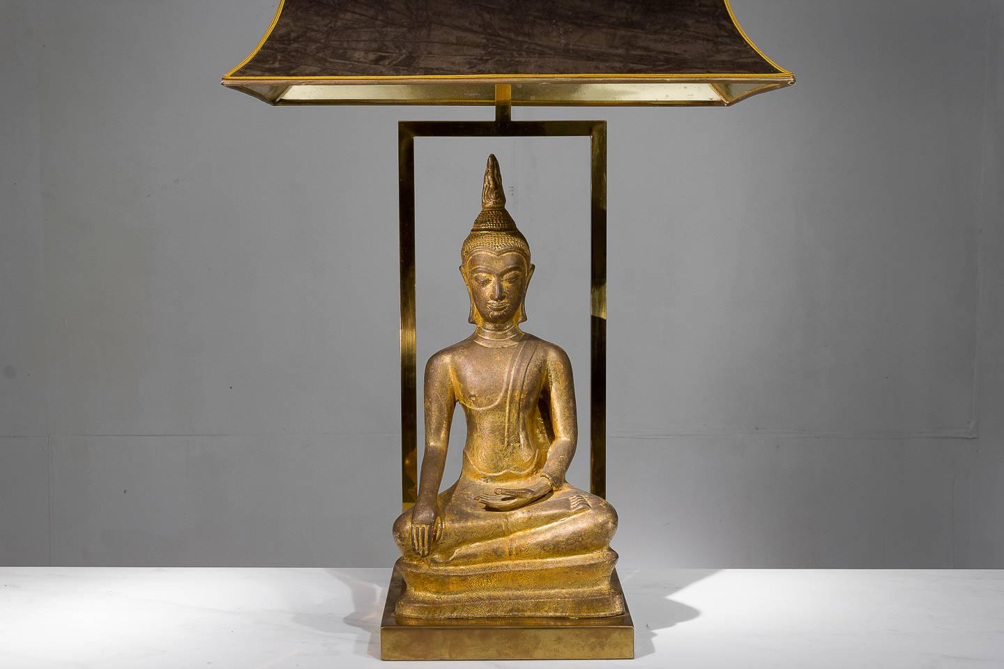 Good size and quality 1960s, French, gilt brass Buddha lamp with original shade.