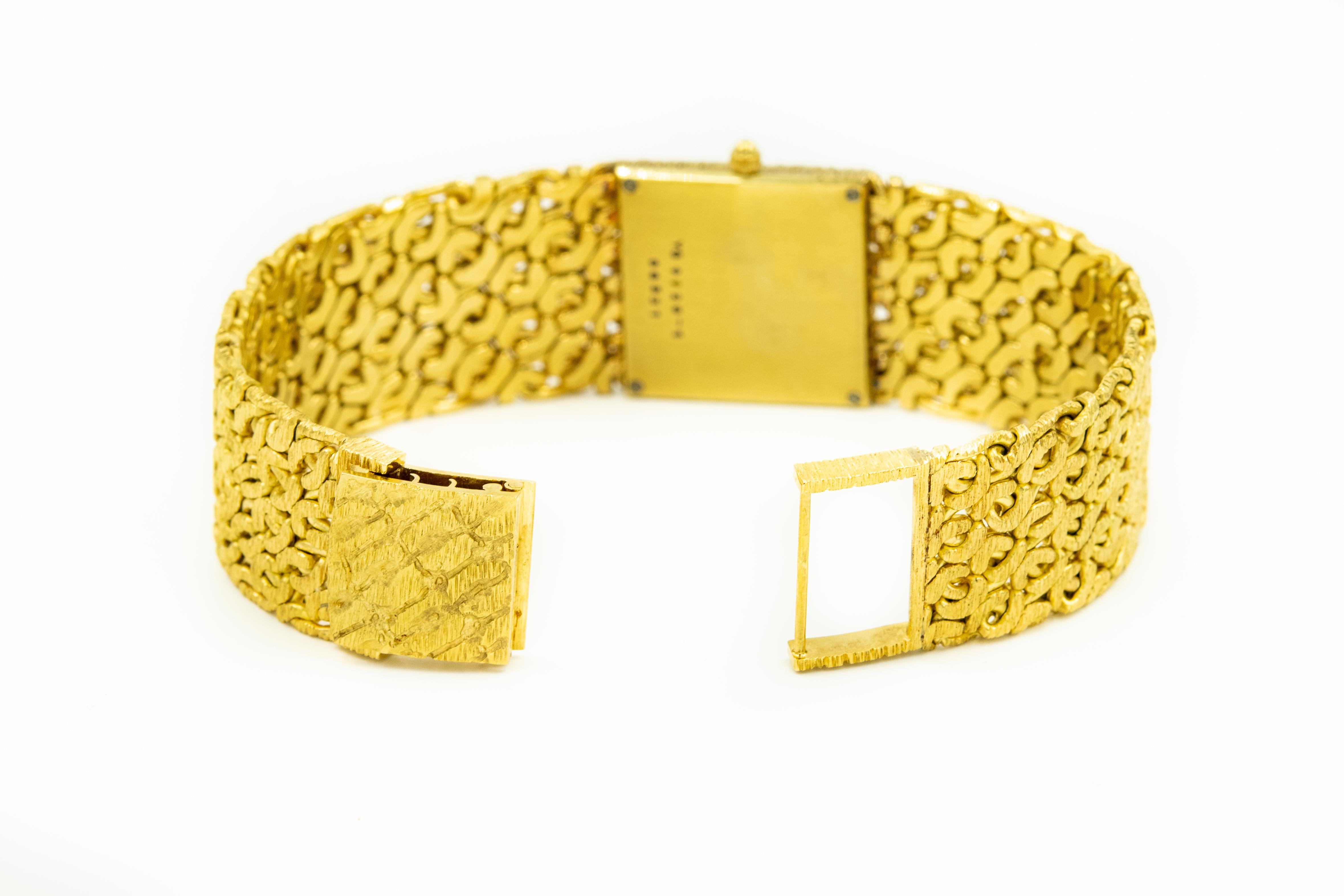 Women's or Men's 1960s Bueche Girod Woven Florentine Finish 18 Karat Yellow Gold Men's Wristwatch