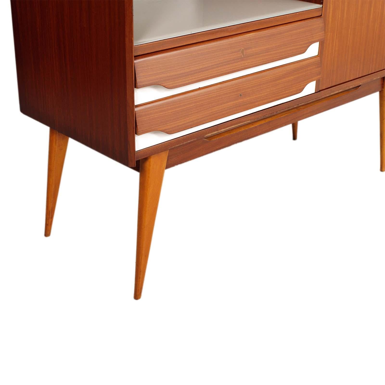 Mid-Century Modern 1960s Buffet Dry bar by Mobile di Cantù, Ico & Luisa Parisi attributed in Walnut For Sale