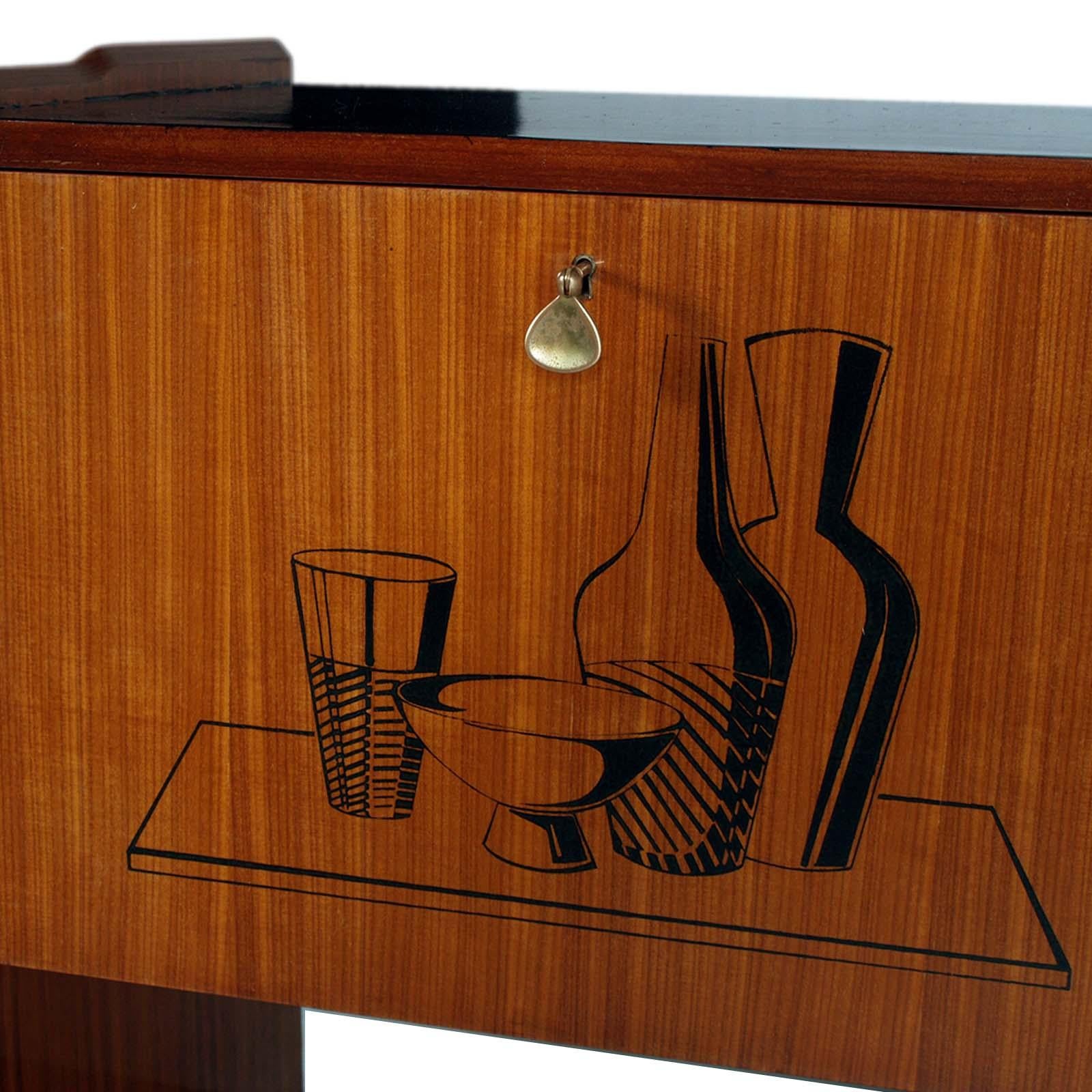 Italian 1960s Buffet Dry bar by Mobile di Cantù, Ico & Luisa Parisi attributed in Walnut For Sale