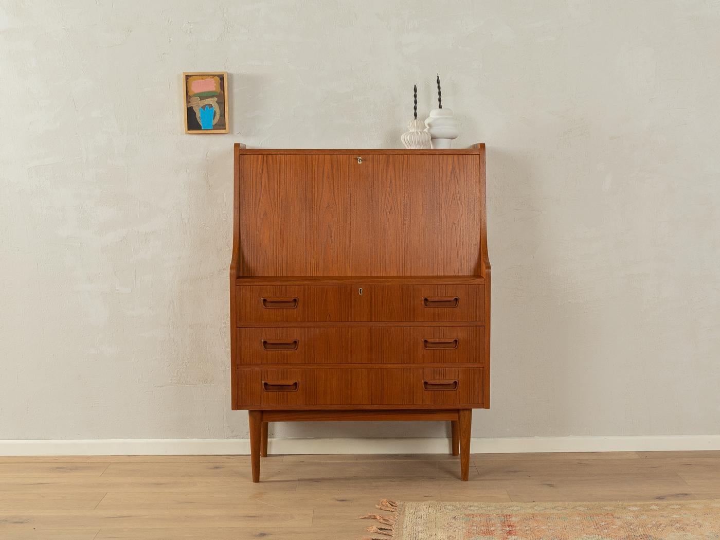 1960s Bureau, Gunnar Nielsen In Good Condition In Neuss, NW
