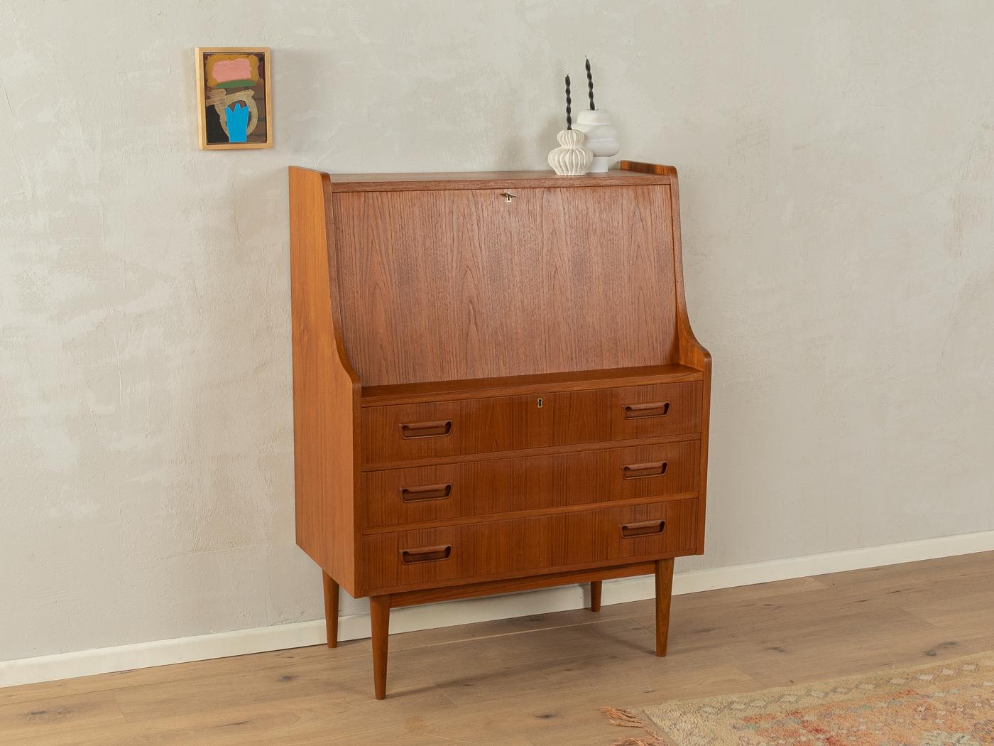 Mid-20th Century 1960s Bureau, Gunnar Nielsen