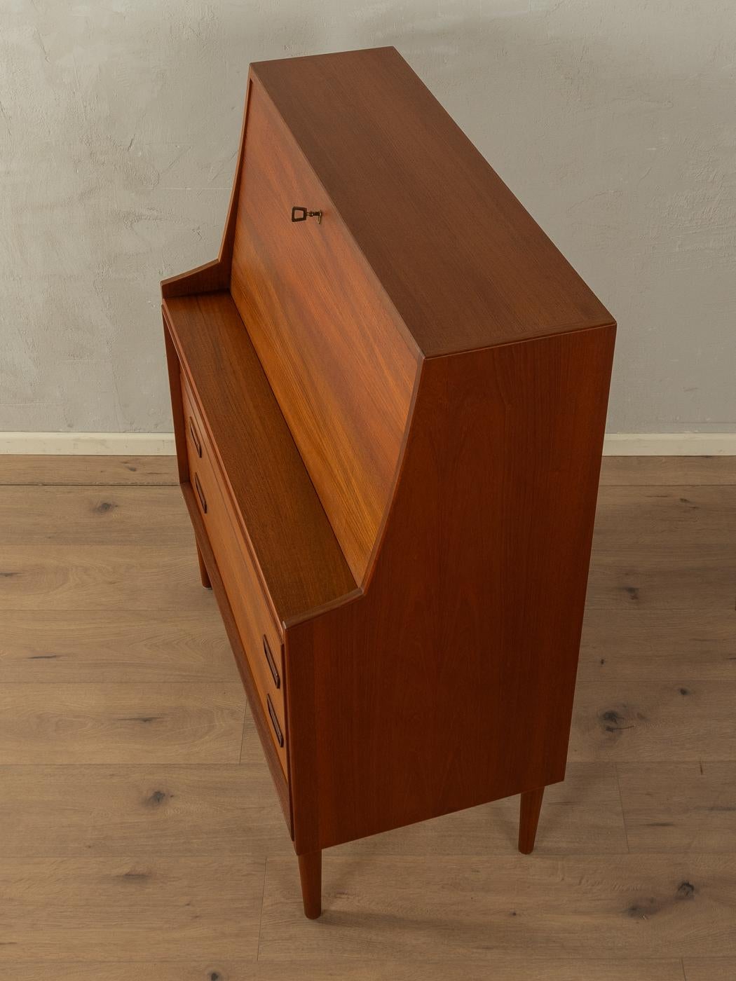  1960s Bureau, Munch Møbler  In Good Condition For Sale In Neuss, NW