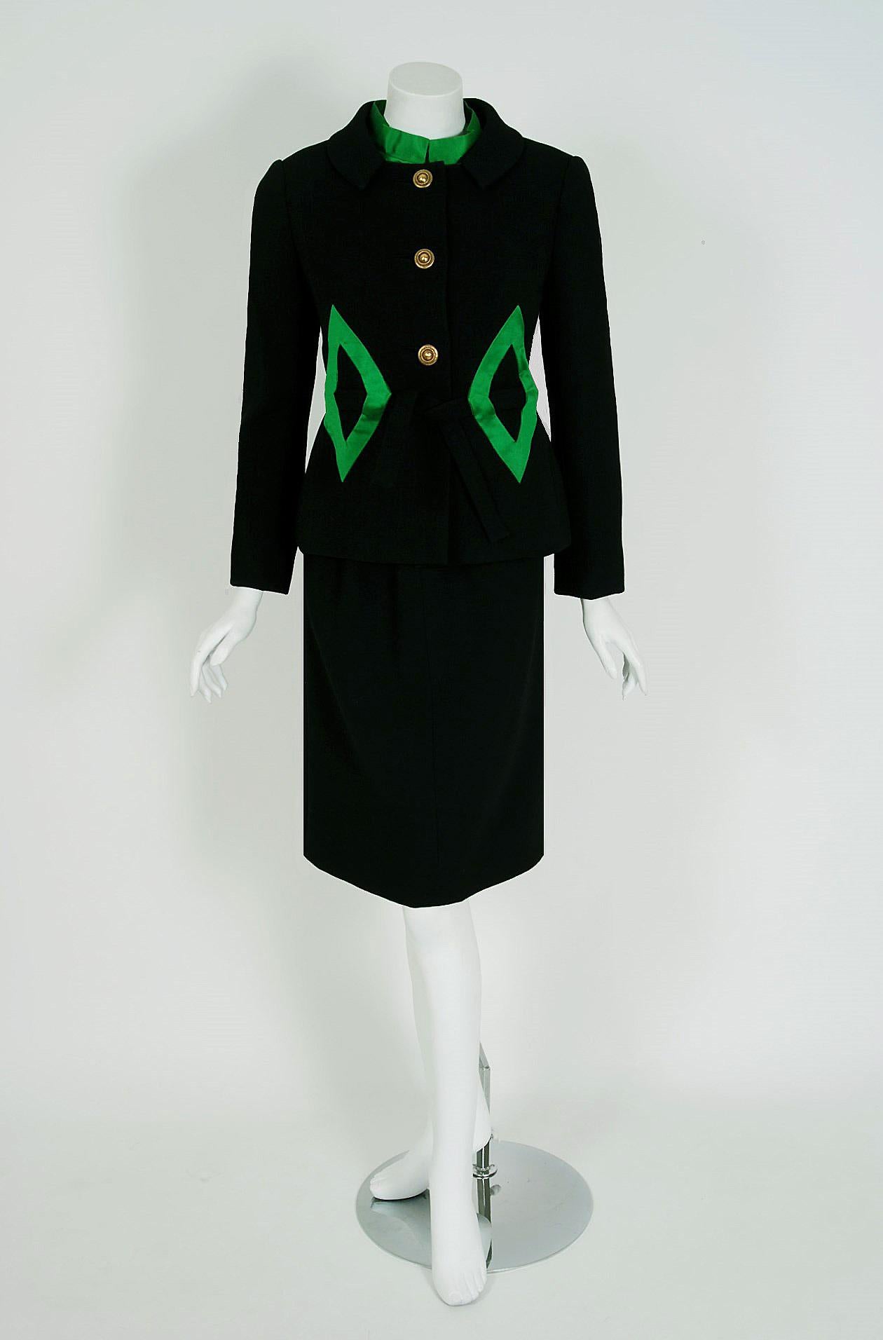 Ultra chic and super sophisticated Burke-Amey graphic appliqué 3-piece ensemble dating back to their 1968-69 fall/winter collection. Burke-Amey was started in 1959 by designer Ronald Amey, and his business partner, Joseph Burke. Amey was known for