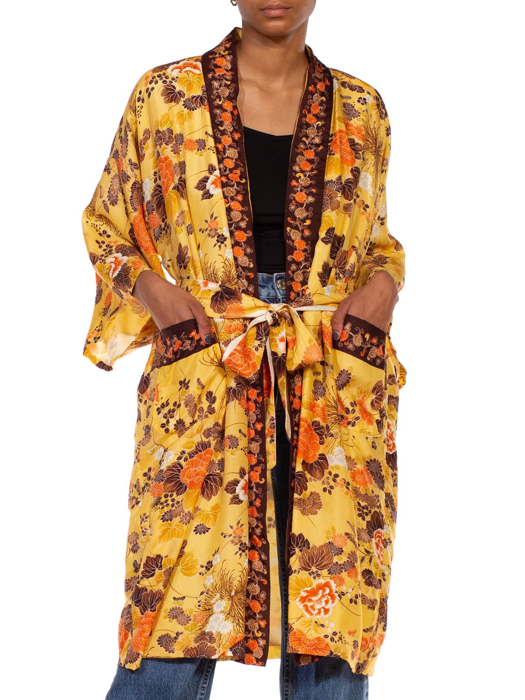 1960S Butter Yellow & Brown Floral Silk Kimono For Sale 2