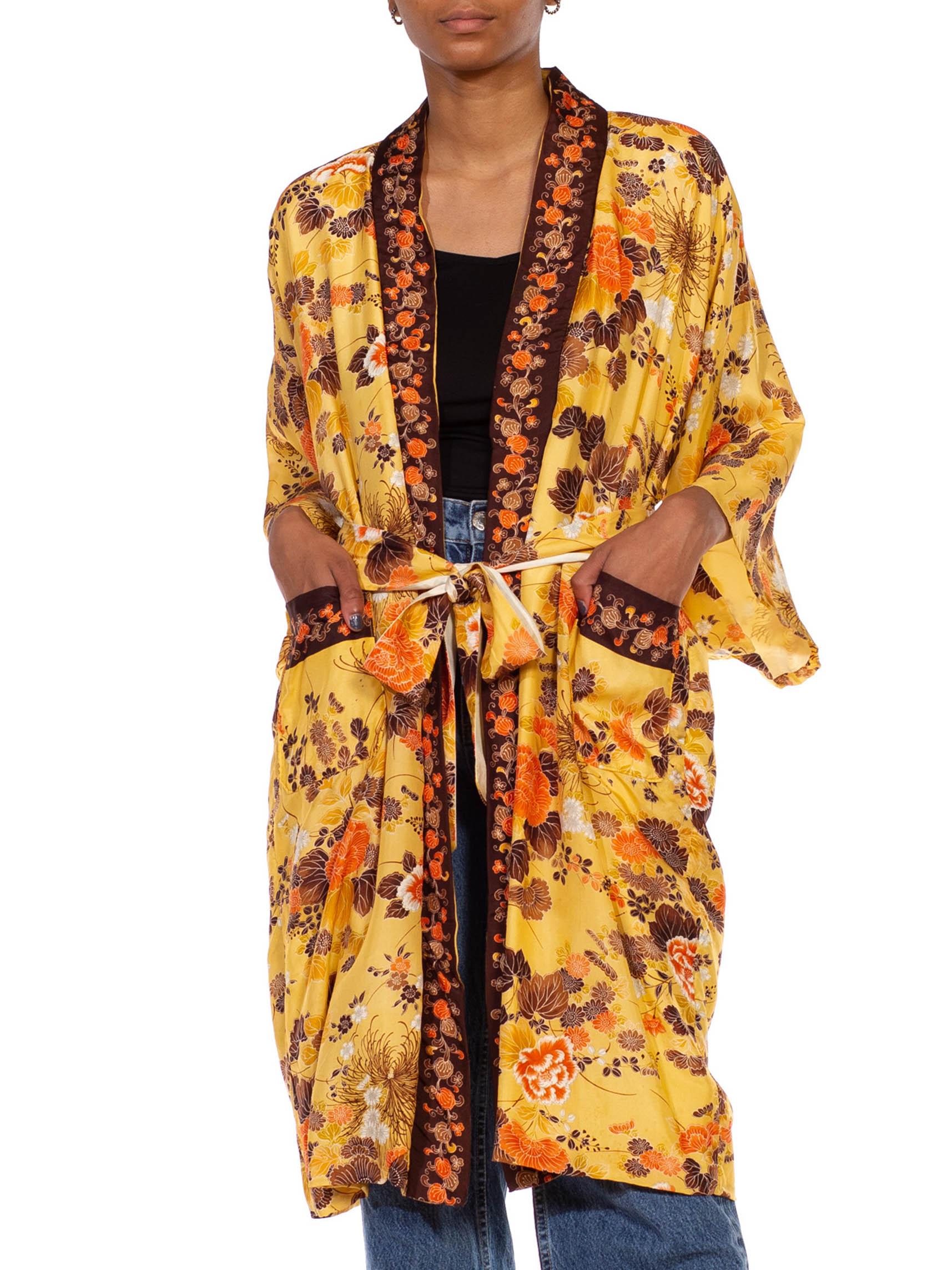 1960S Butter Yellow & Brown Floral Silk Kimono For Sale 4