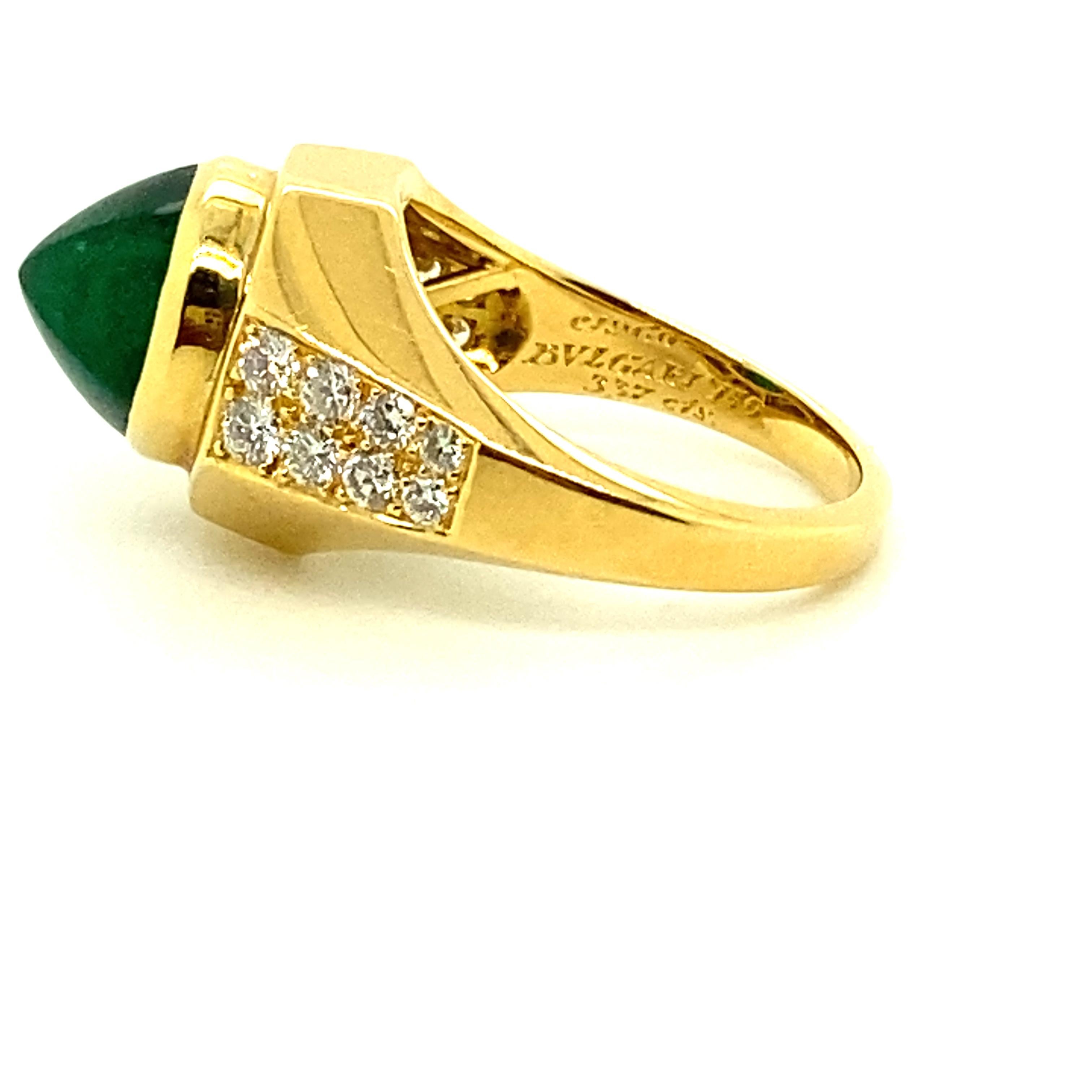 1960s Bulgari GRS Certified Vivid Green Sugarloaf Emerald and White Diamond Ring 1