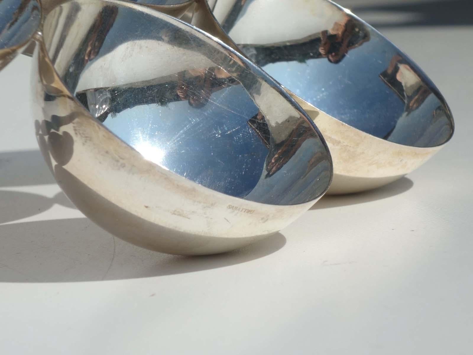 Paire de bols en métal argenté de conception italienne Lino Sabattini des années 1960 Excellent état - En vente à Brescia, IT