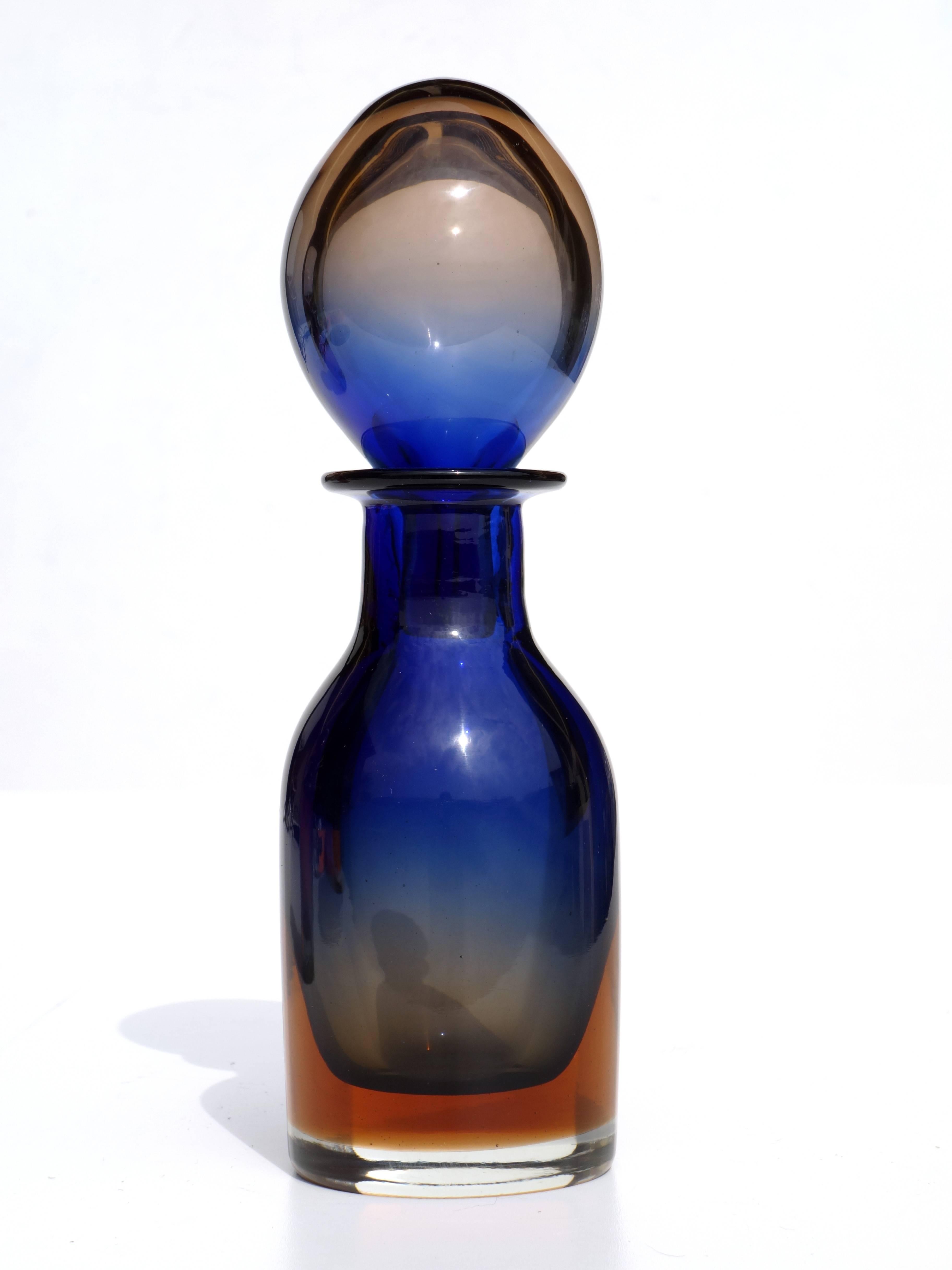 Mario Pinzoni
by Seguso Vetri D'Arte
Murano, Italy
1960s

Pair of bottles
Red and blu glass

Perfect condition.
     