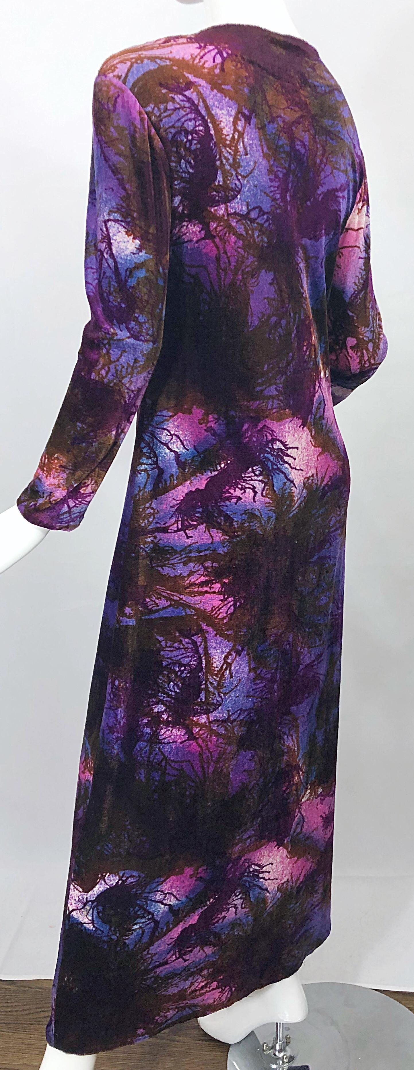 Cacharel Robe longue moderniste des années 1960 en velours et velours imprimé arbre vintage des années 60 en vente 3