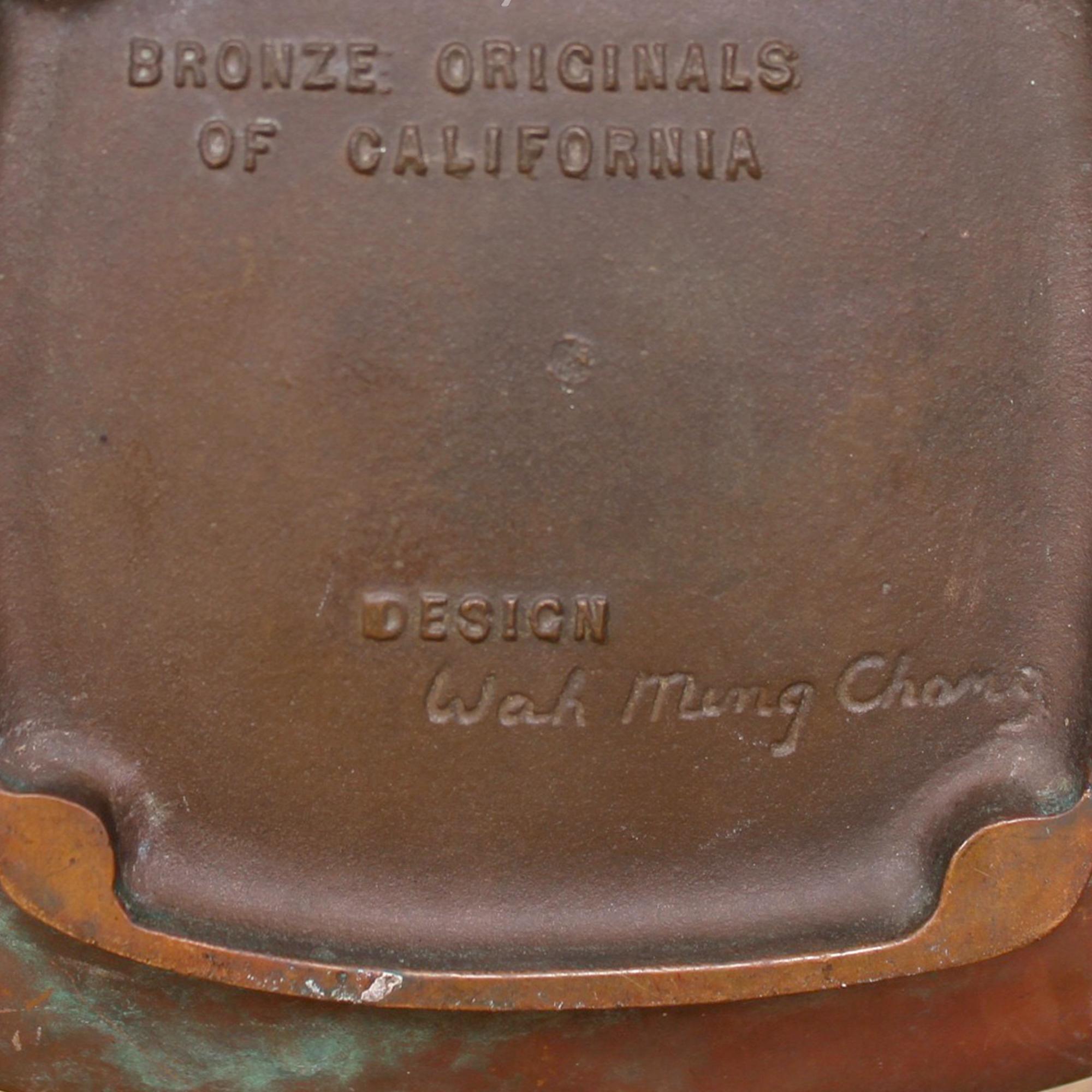 Plat carré en bronze californien des années 1960 avec motif de cheval par Wah Ming Chang Bon état à Chula Vista, CA