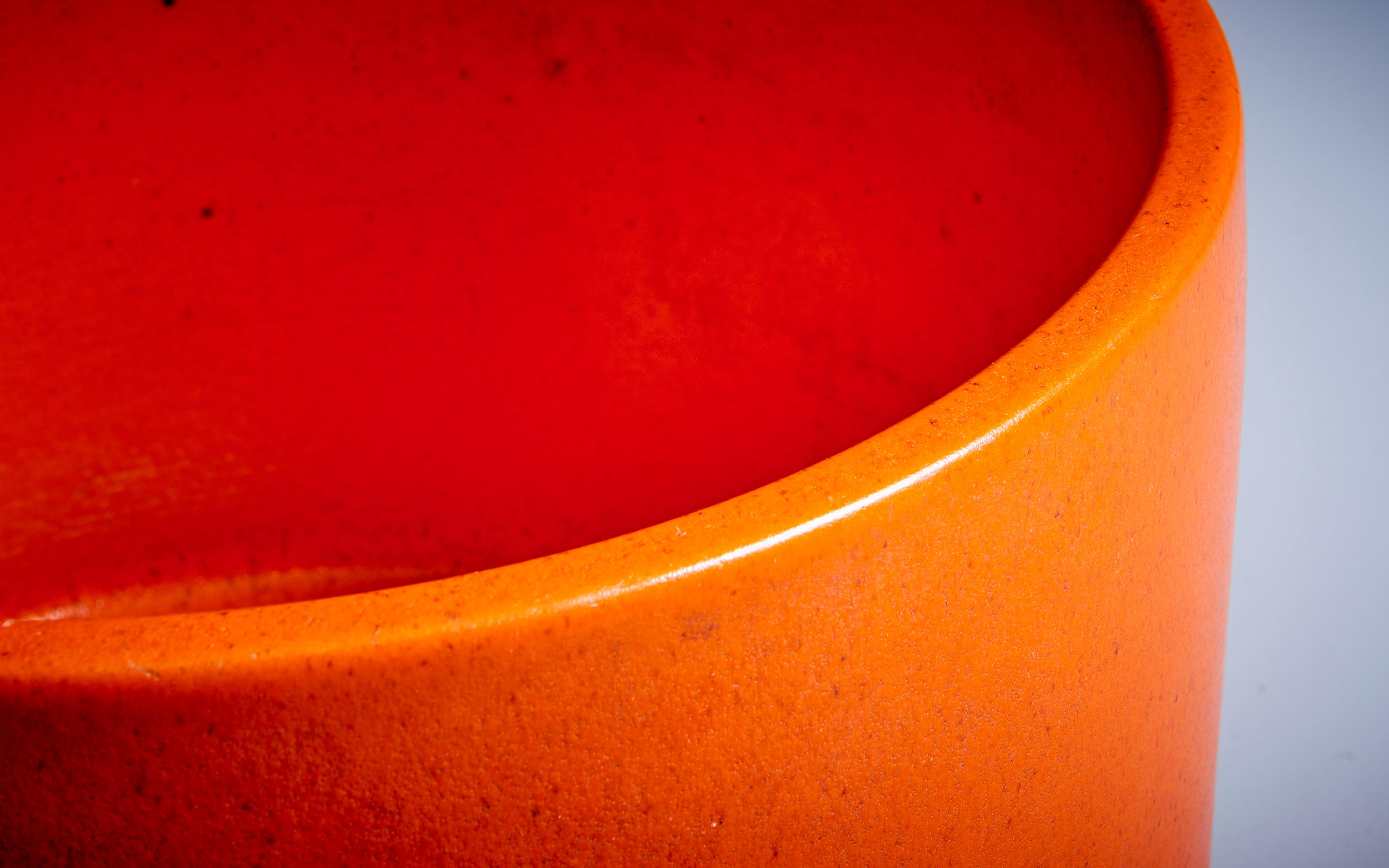 1960s California Orange Gainey Pottery Planter Pot, USA  In Good Condition In Berlin, DE