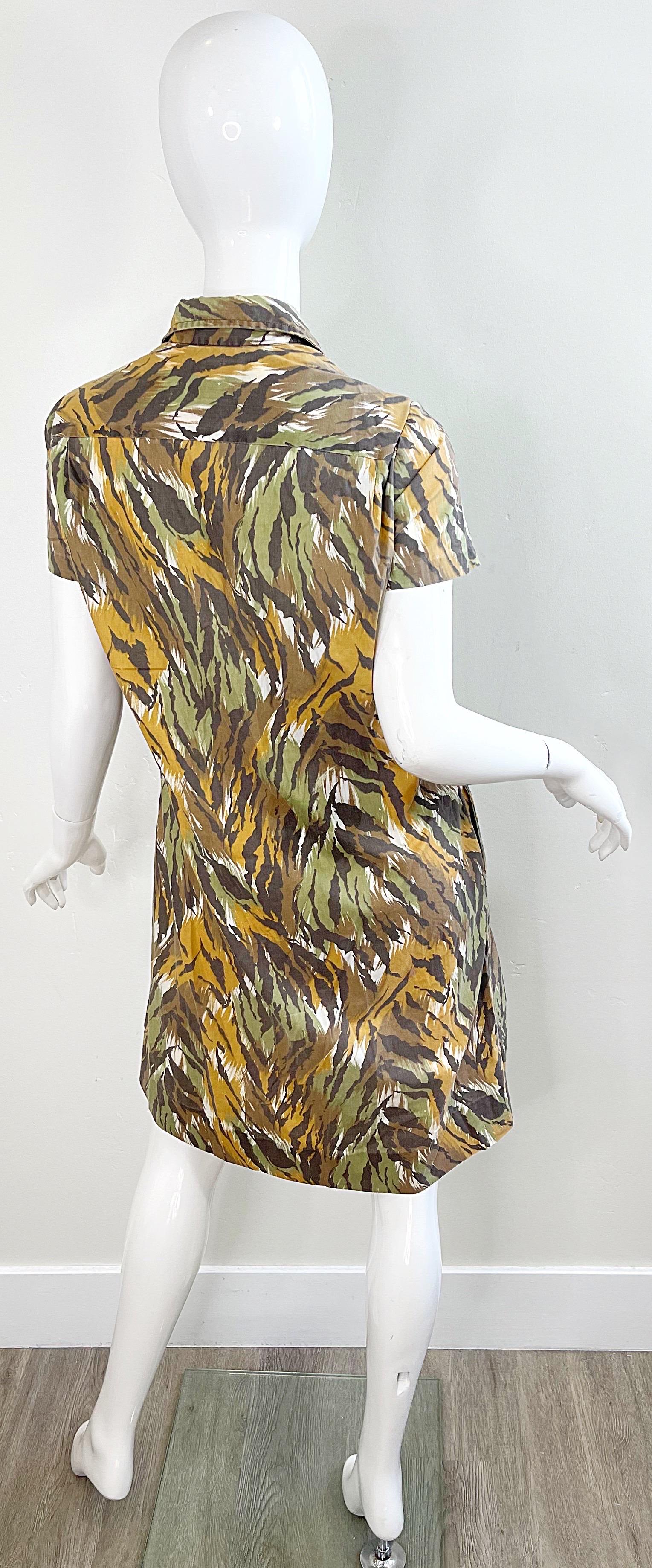 1960er Camouflage Großformatiges Vintage 60er Kurzarm-Shiftkleid aus Baumwolle mit kurzen Ärmeln im Angebot 1