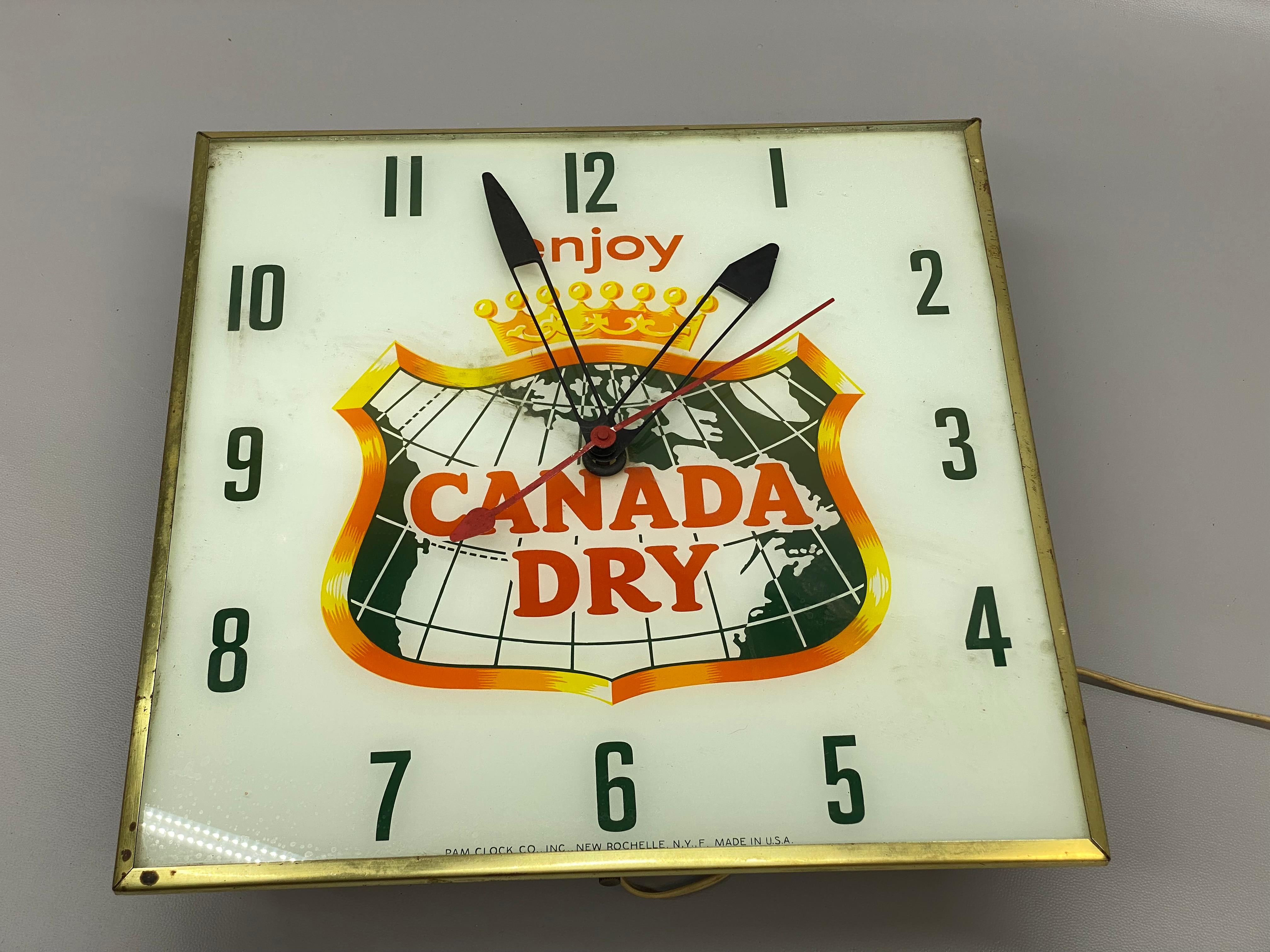 1960s Canada Dry Ginger Ale Illuminated Advertising Wall Clock, Pam Clock Co. 7