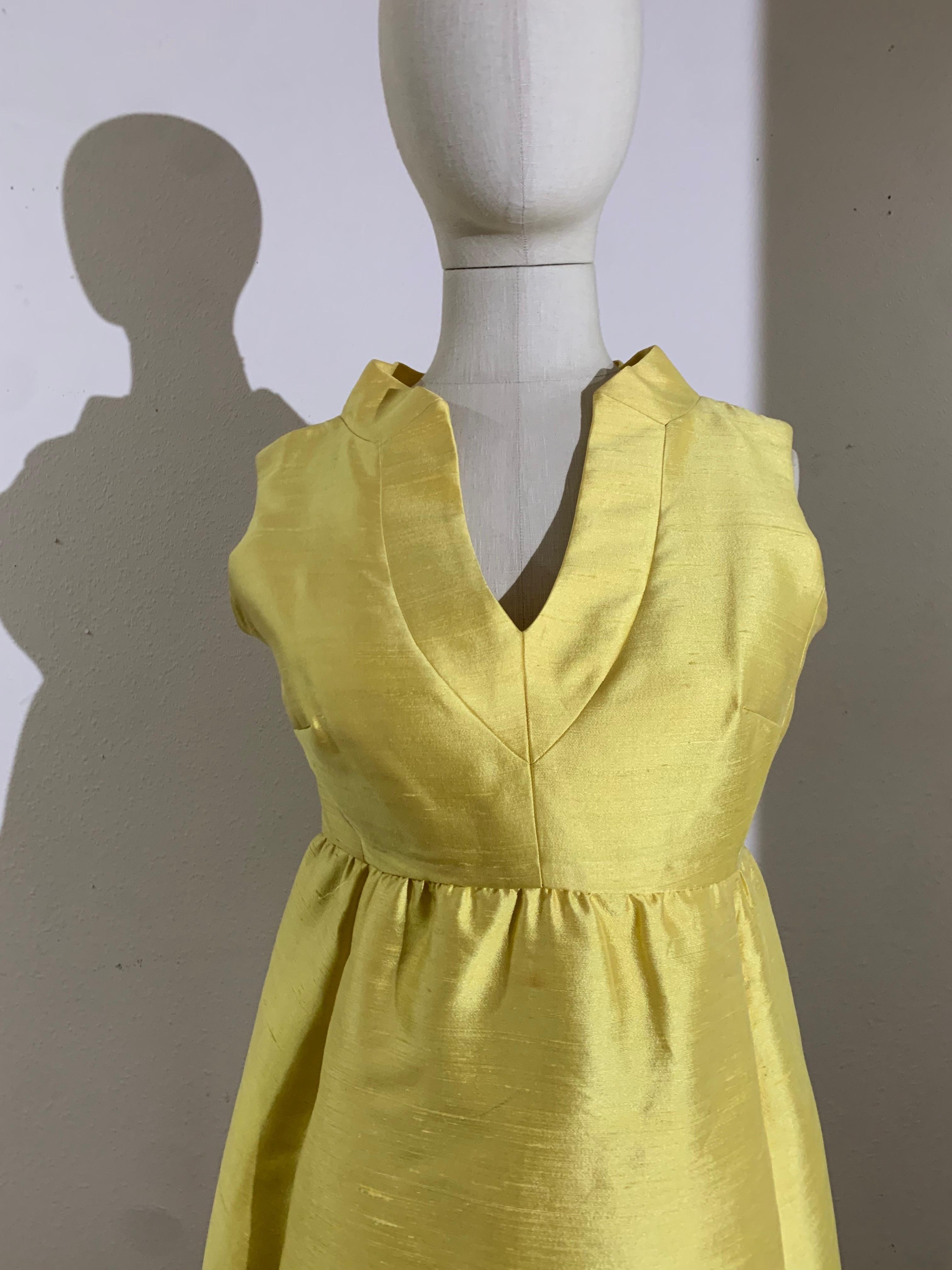 1960s Canary Yellow Silk Shantung Empire-Waist Sleeveless Cocktail Dress For Sale 4
