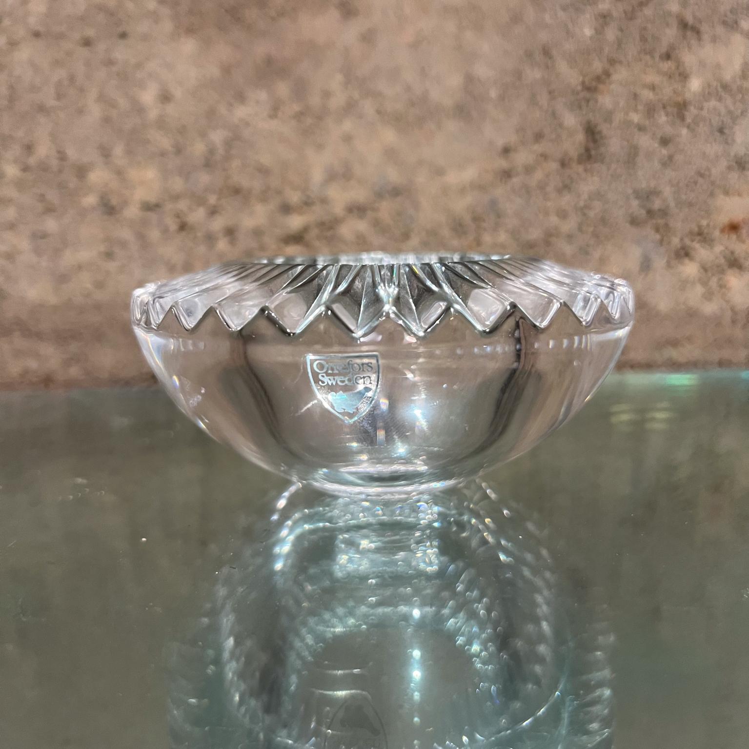 Orrefors Sweden Glass Votive Crystal Brilliance
2.25 h x 4.25 diameter
stamped by maker
Original preowned vintage
See images for condition.