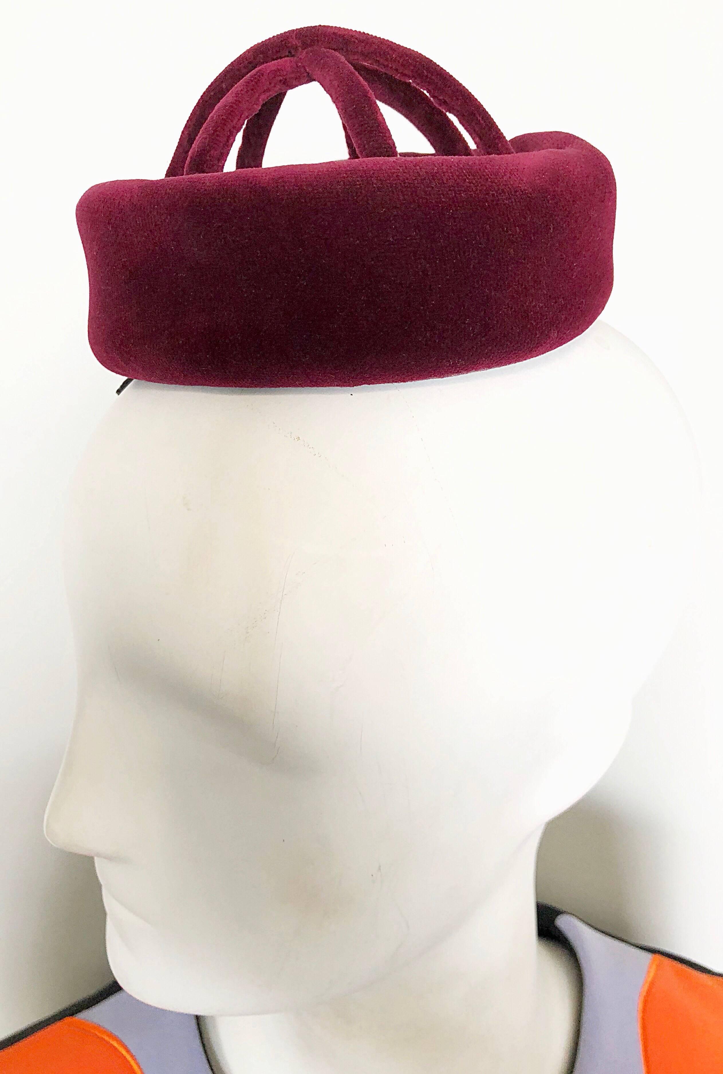 1960s Cardinali Original Sample Burgundy Maroon Avant Garde Velvet 60s Cage Hat In Excellent Condition For Sale In San Diego, CA