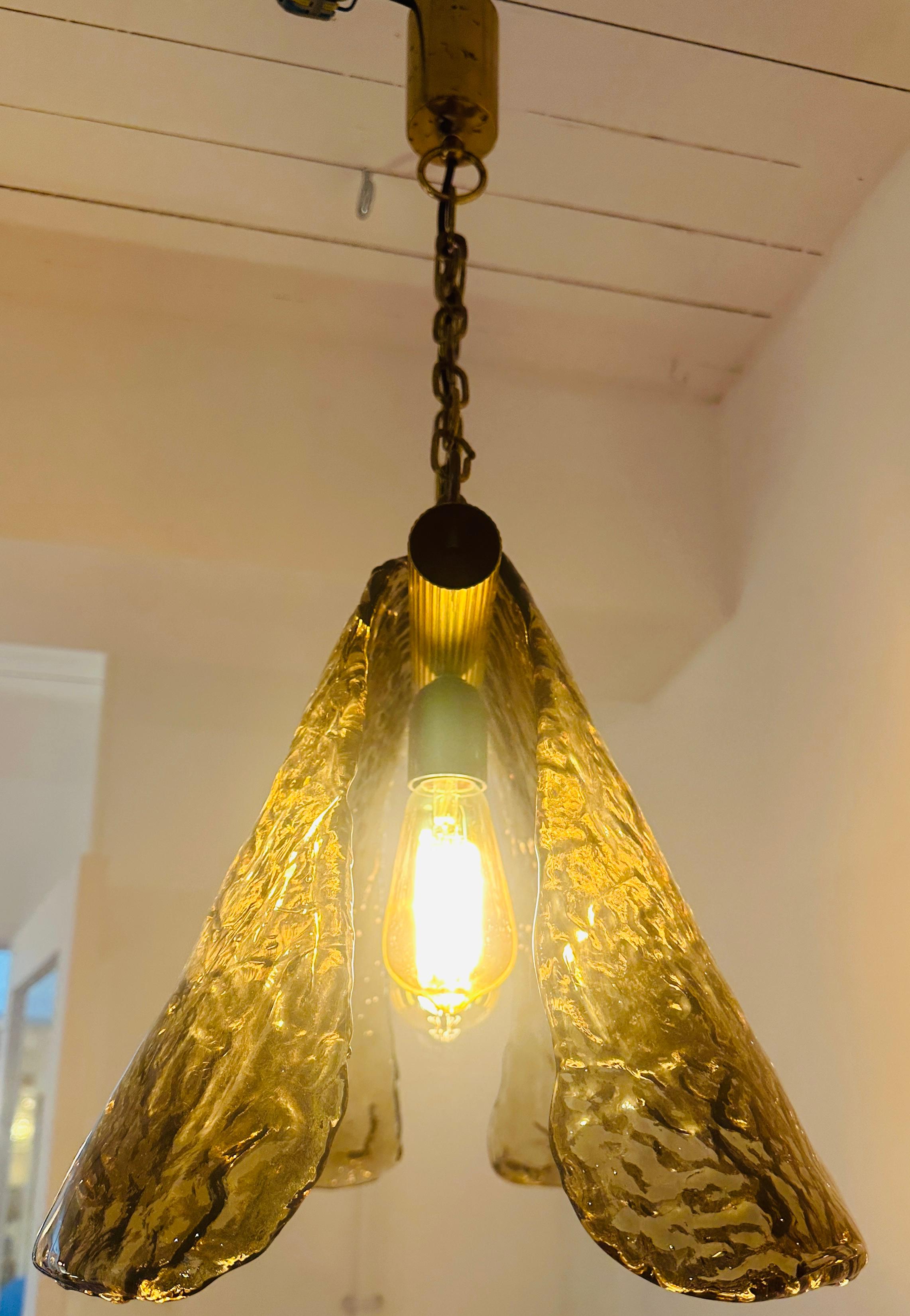 1960s Carlo Nason for Mazzega Brass and Murano Glass Hanging Light Chandelier In Good Condition For Sale In London, GB