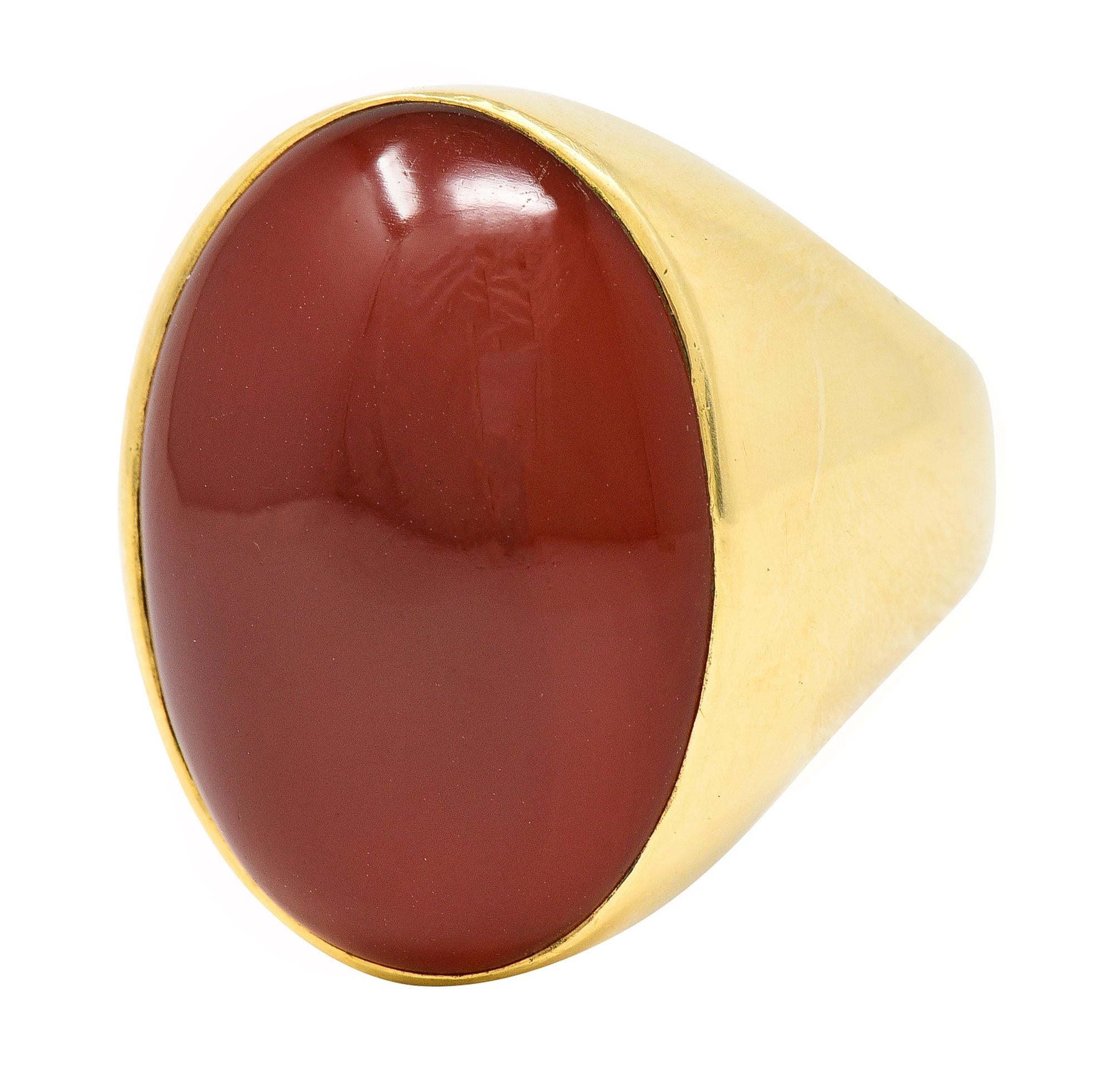 Women's or Men's 1960s Carnelian 18 Karat Yellow Gold Oval Vintage Signet Ring For Sale