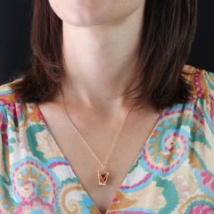 1960s Carnelian Pagoda 18 Karats Yellow Gold Pendant Charm