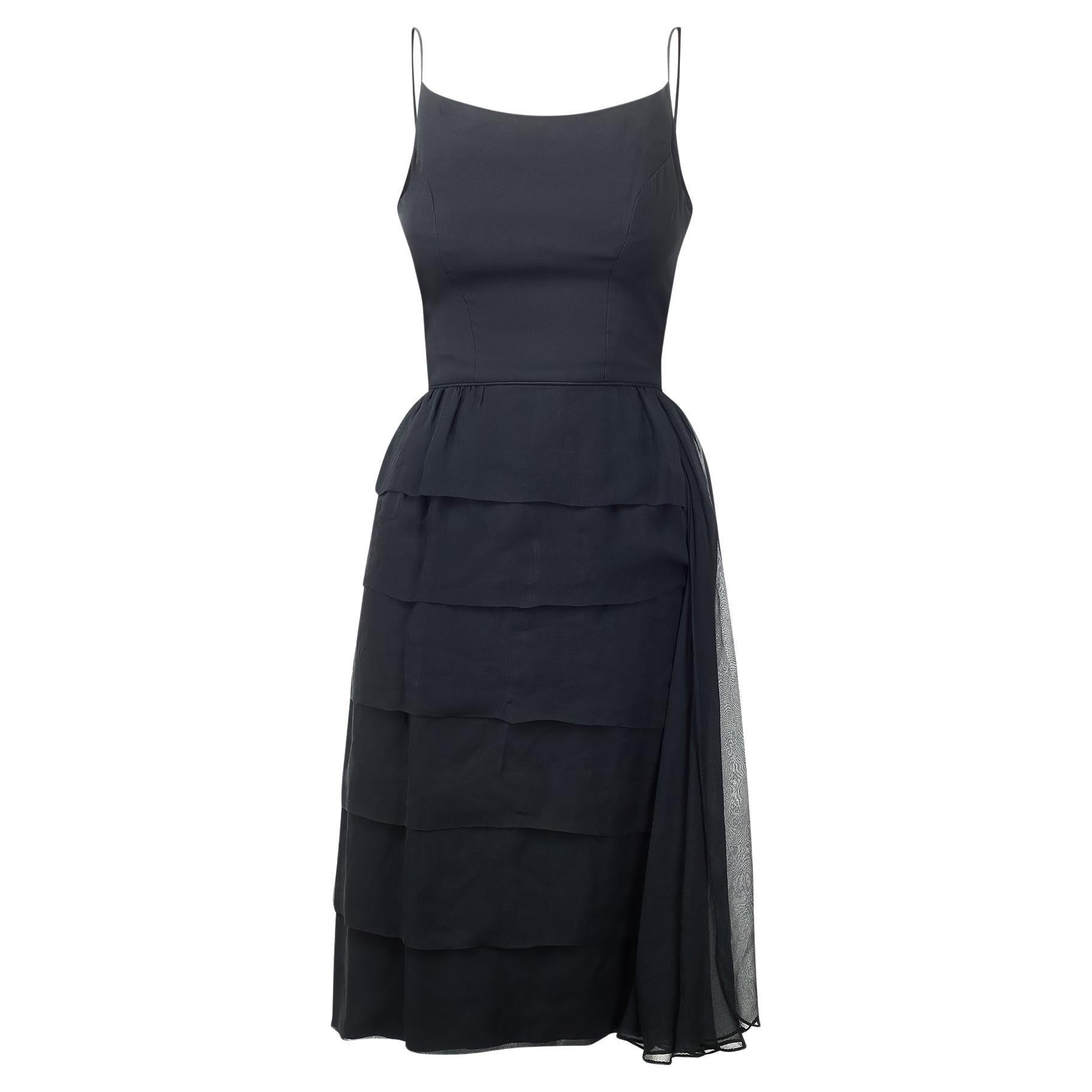 1960er Jahre Karnevalsmoden Schwarzes Chiffon Lagenrock Kleid