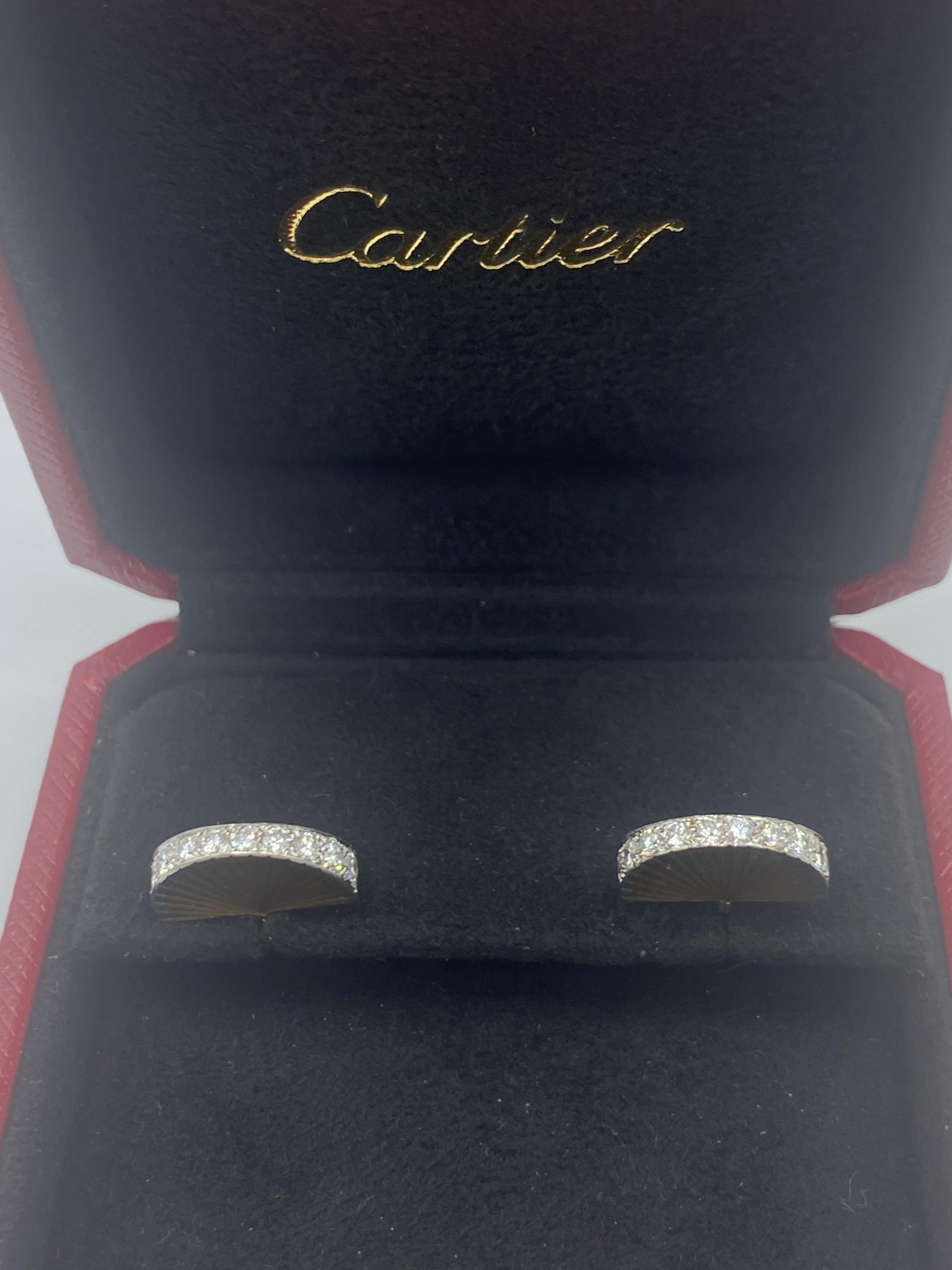 1960s Cartier Paris 18k gold and diamond cufflinks In Good Condition In London, GB