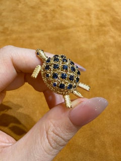 1960s Cartier Sapphire Turtle Brooch in 18k Gold