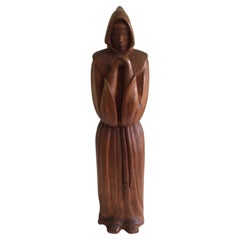 1960er Jahre geschnitzte Holzskulptur eines Mönchs oder Mönchs, der eine Robe trägt