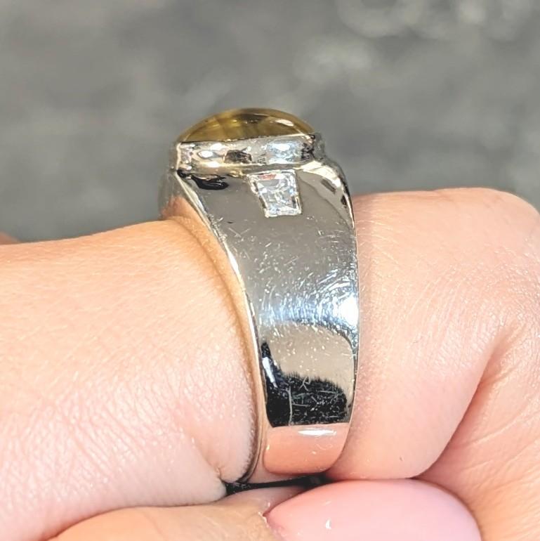 1960's Cat's Eye Chrysoberyl Diamond 14 Karat White Gold Three Stone Ring For Sale 9