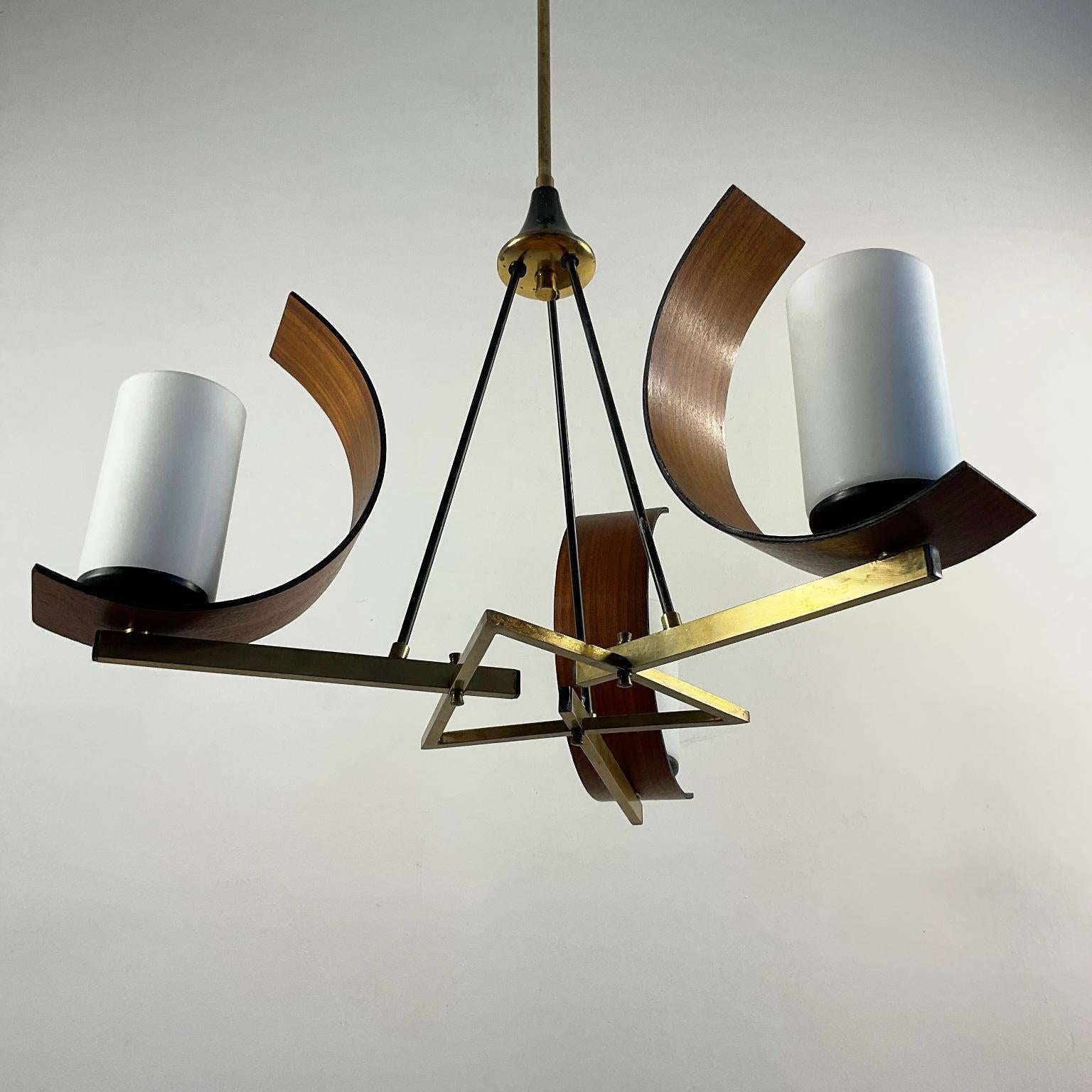 Hand-Crafted 1960s Italian Ceiling Lamp Attributed to Stilnovo with 3 Opaline lampshades