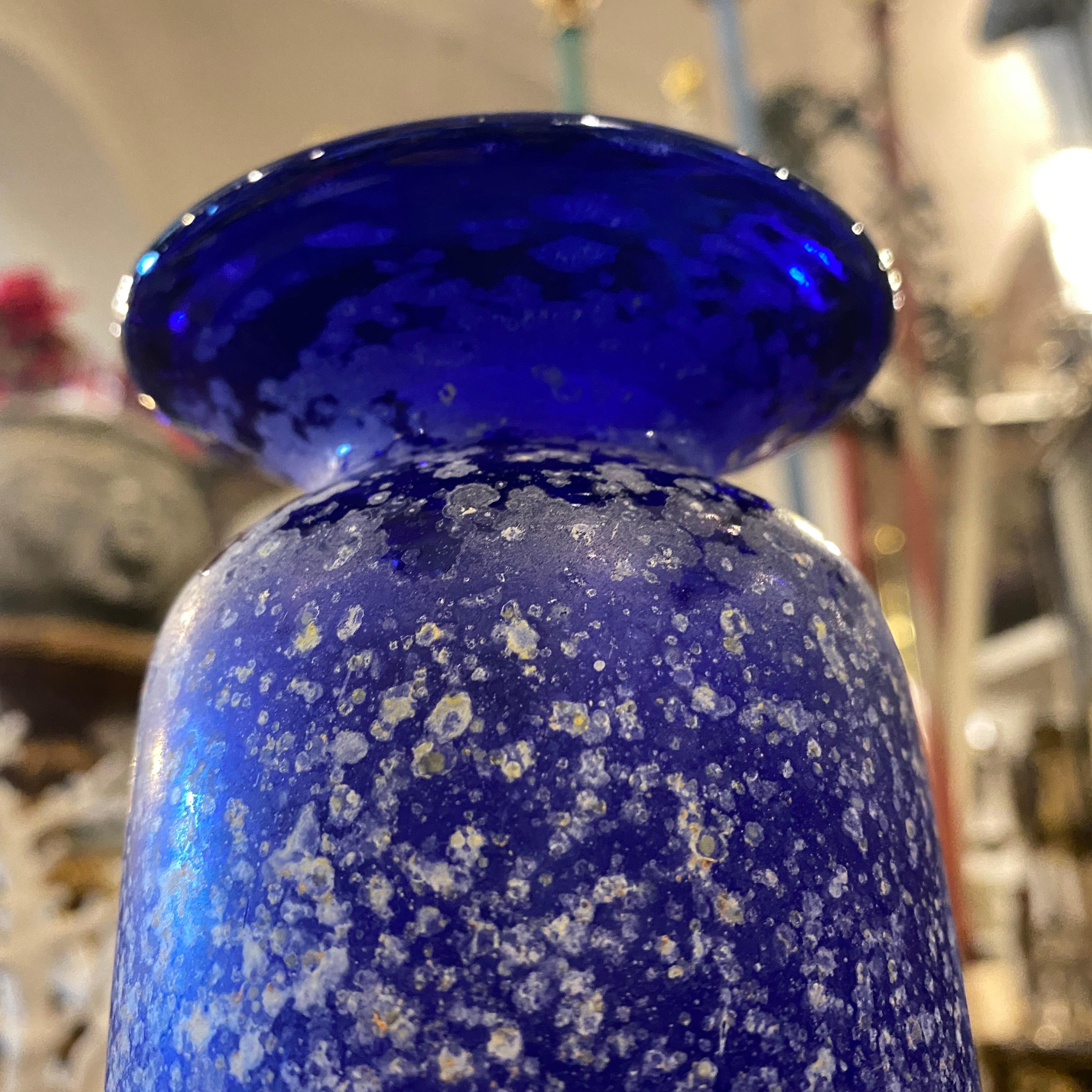 1960s Cenedese Attributed Mid-Century Modern Blue Scavo Murano Glass Vase 8