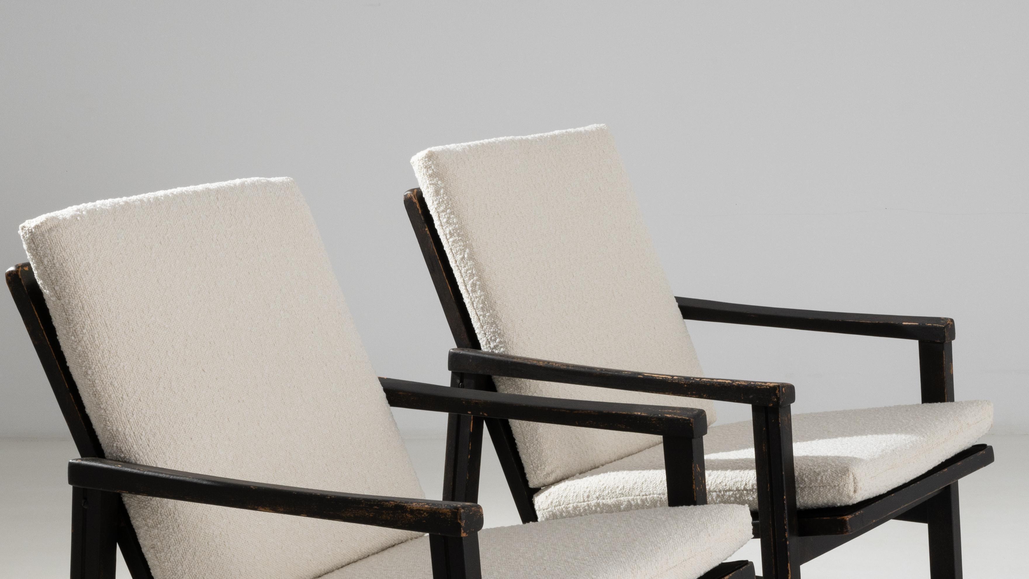 1960s Central European Modern Armchairs, a Pair For Sale 3