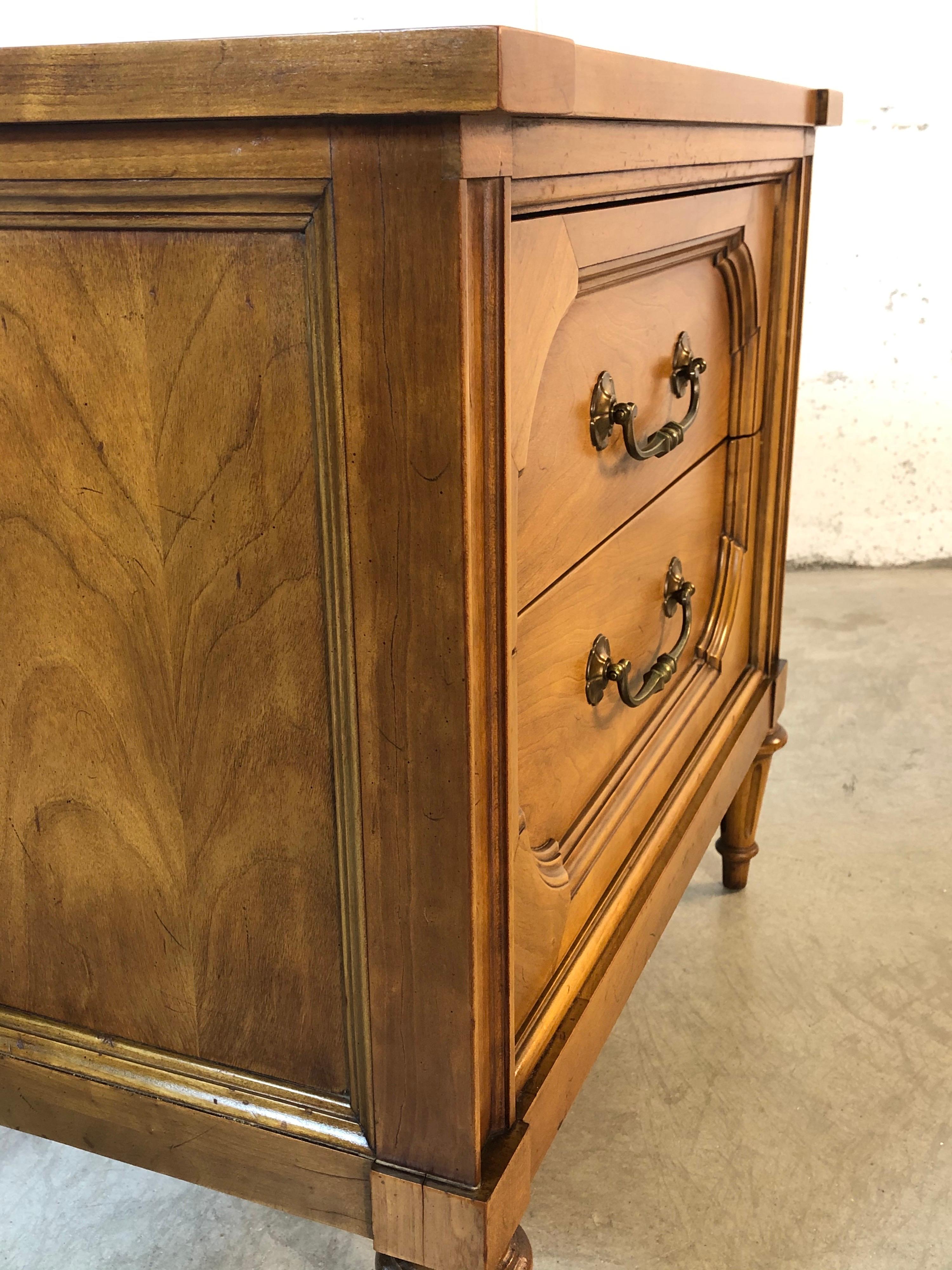 1960s Century Furniture Two-Drawer Nightstands, Pair For Sale 5