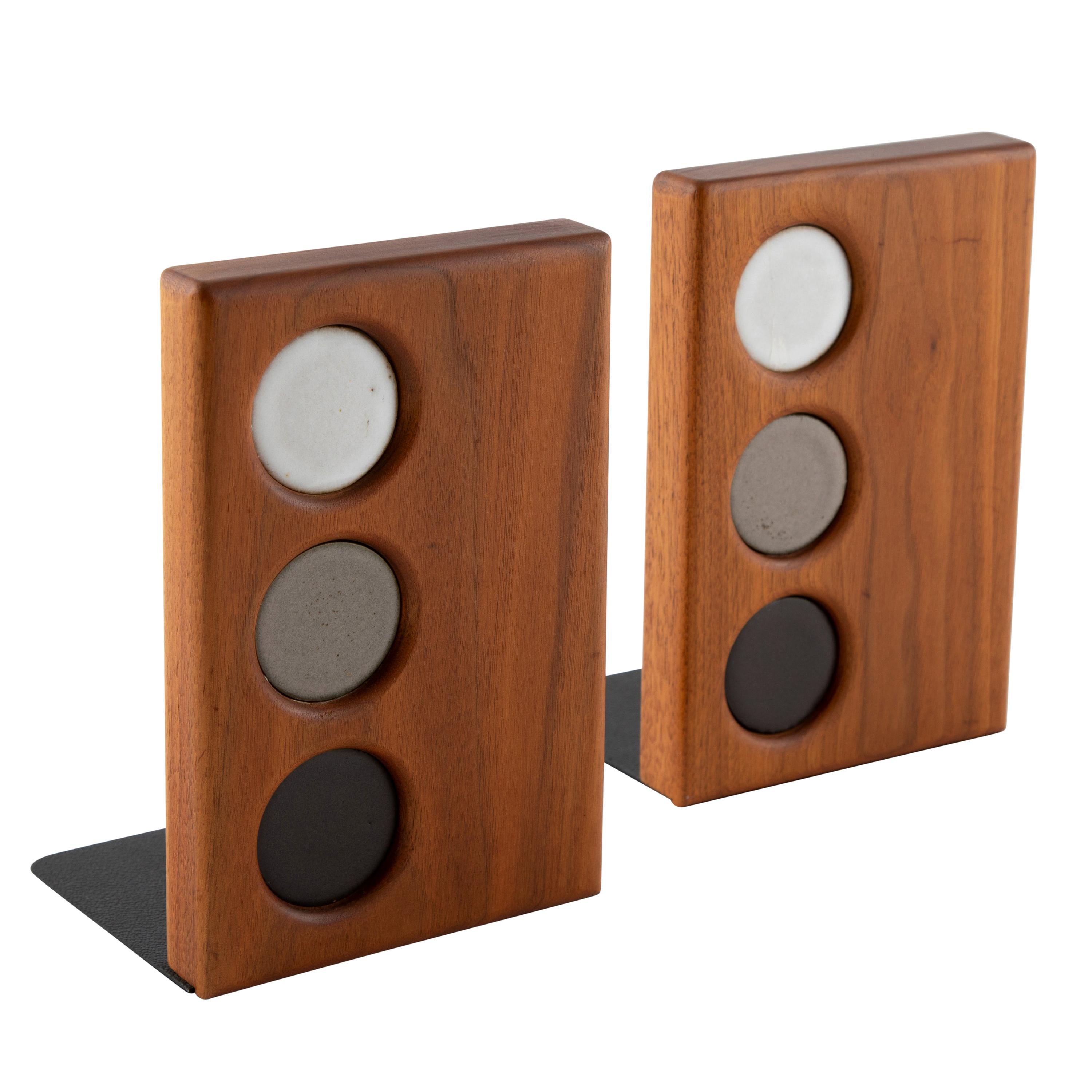 1960s Ceramic and Walnut Bookends by Gordon and Jane Martz for Marshall Studios For Sale