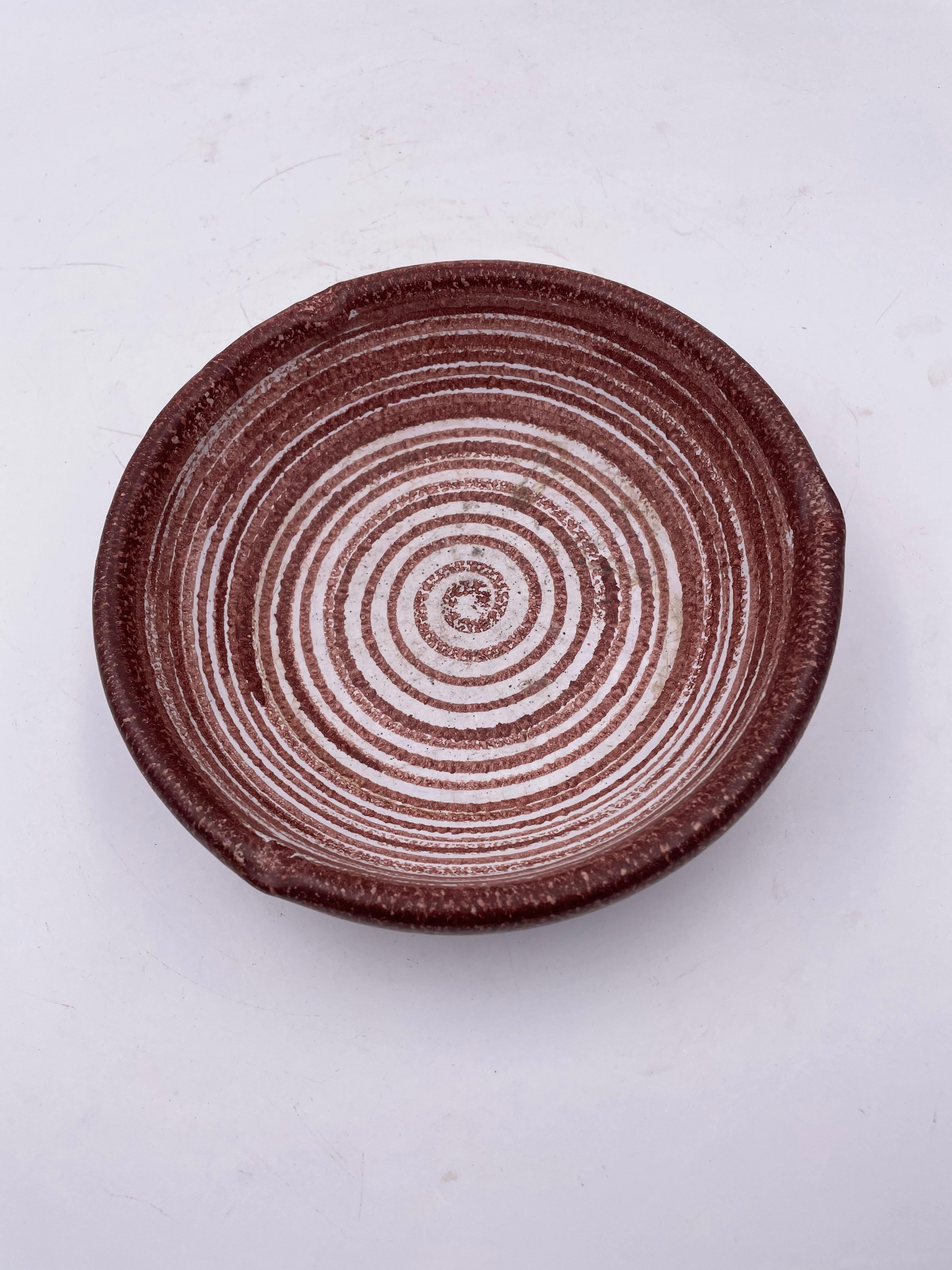 Schöne Keramik Aschenbecher Hand gemalt circa 1960's, in Griechenland großen Zustand keine Chips oder Risse gemacht.