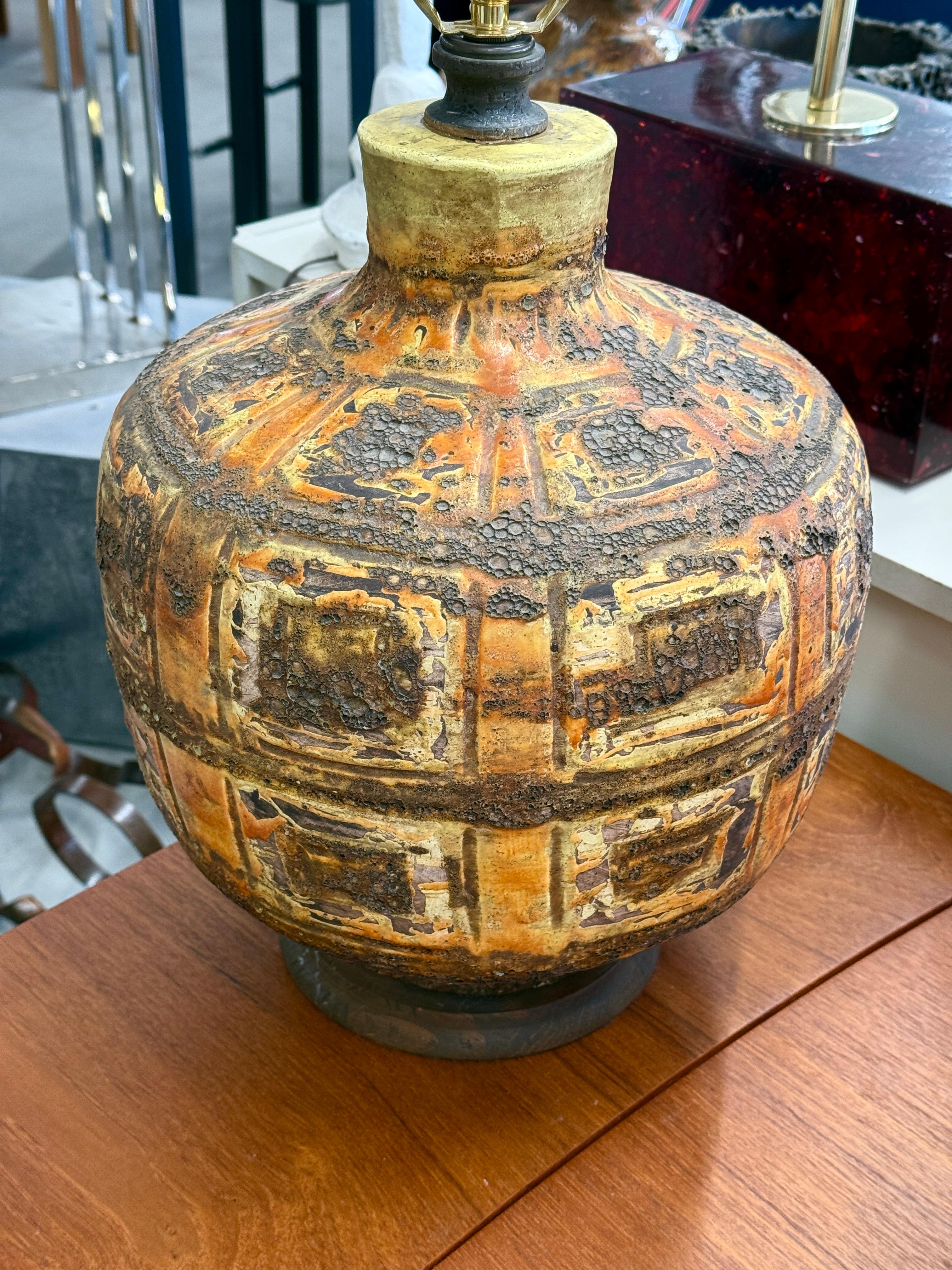 1960er Keramik Vulkanische Lavalampe (Mitte des 20. Jahrhunderts) im Angebot