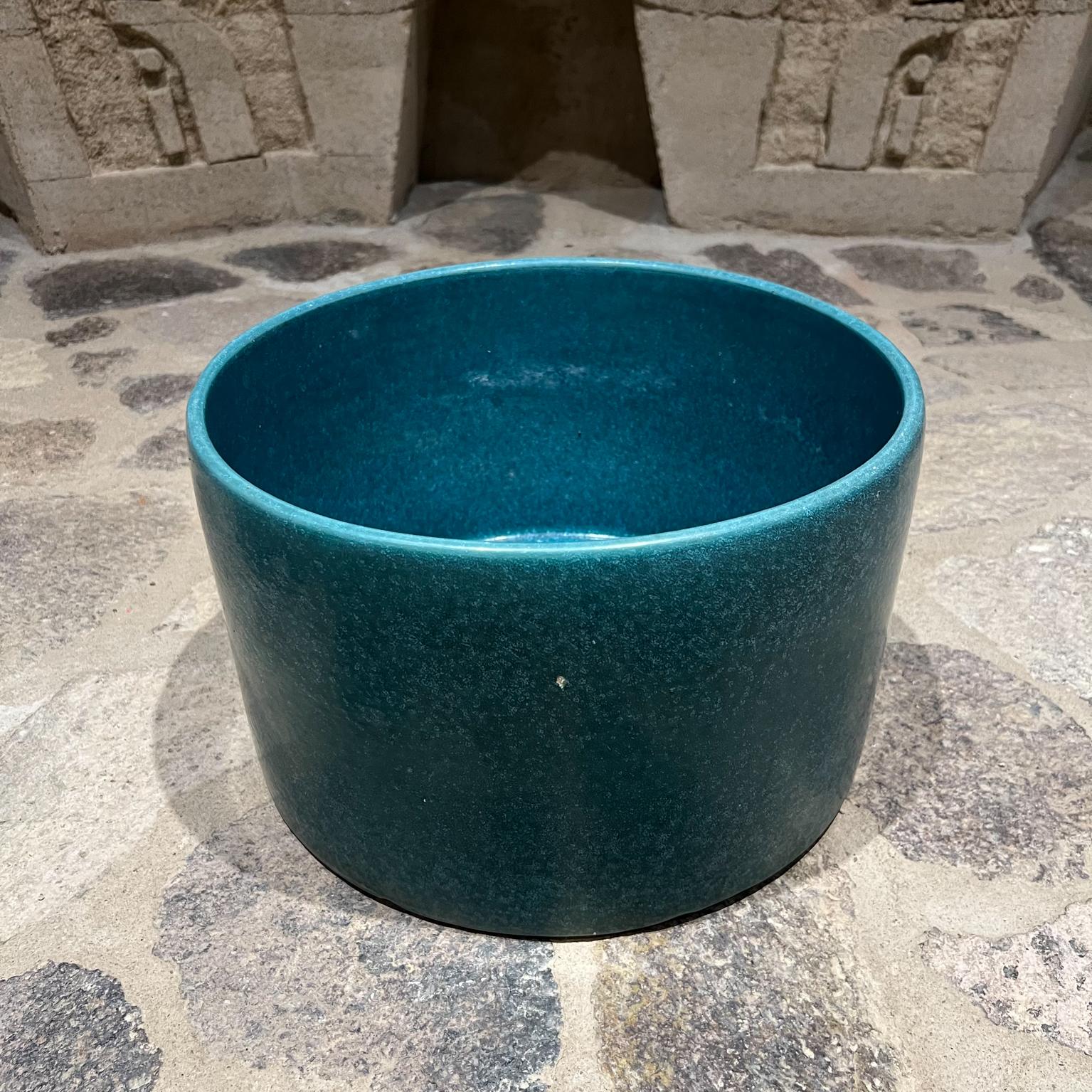 1960s Ceramics Aqua Green Turquoise Architectural pottery planter pot California
Color is divine.
Measures: 8.5 tall x 13.75 diameter
Planter Pot garden patio home
In the Style of Gainey Ceramics. Signed underneath with maker's label. 
Original