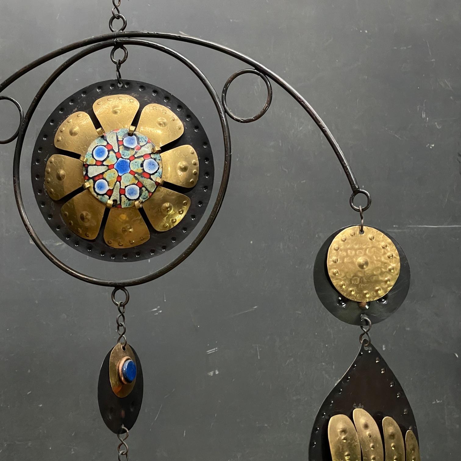 Metà XX secolo 1960 Cesar Vasquez Lapis Brass Copper Enamel Birds Mobile Wall Hanging Art in vendita