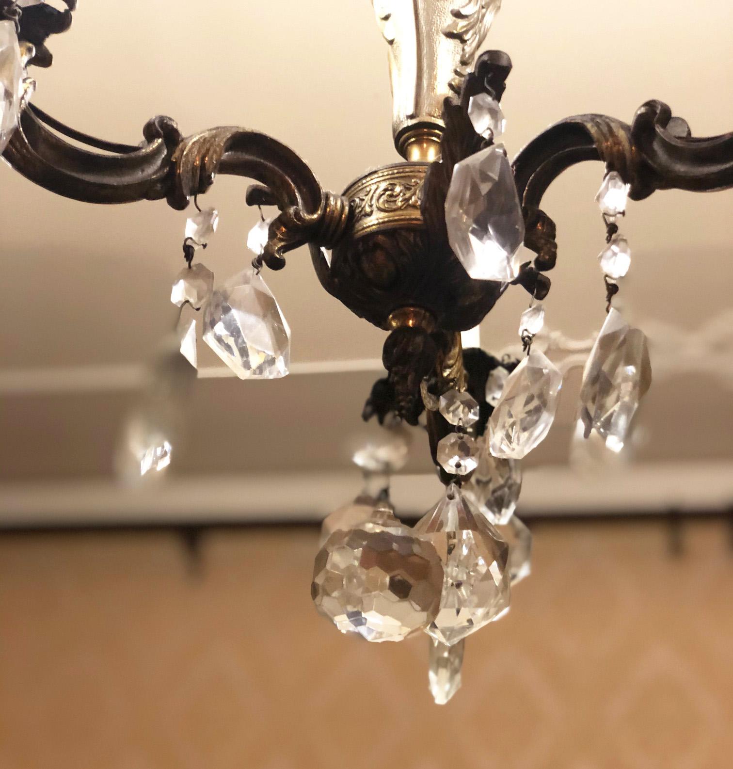 1960s Chandelier with Glass Pendants, Italy For Sale 3