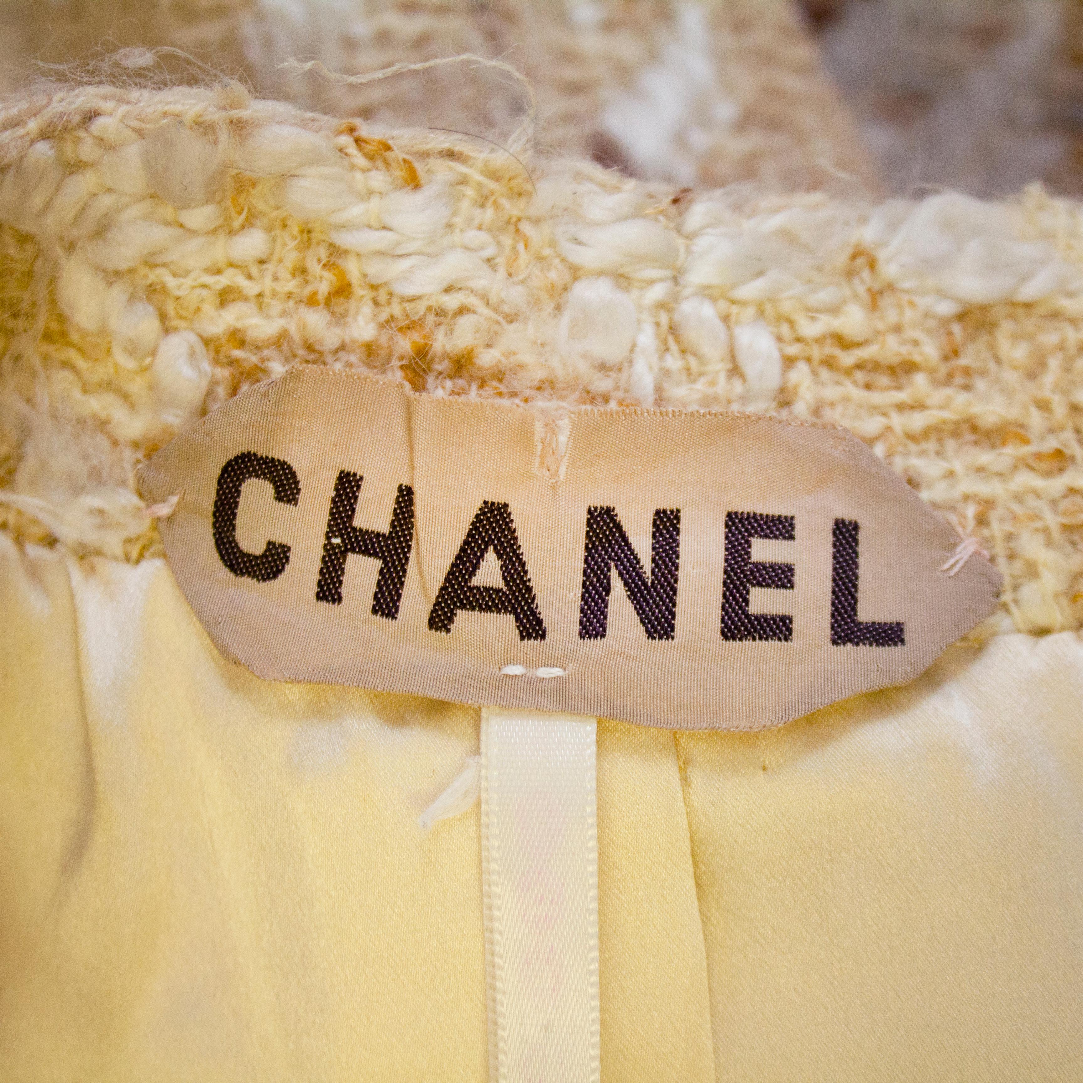 1960er Chanel Couture Mantel aus gewebter Wolle in Beige im Angebot 2