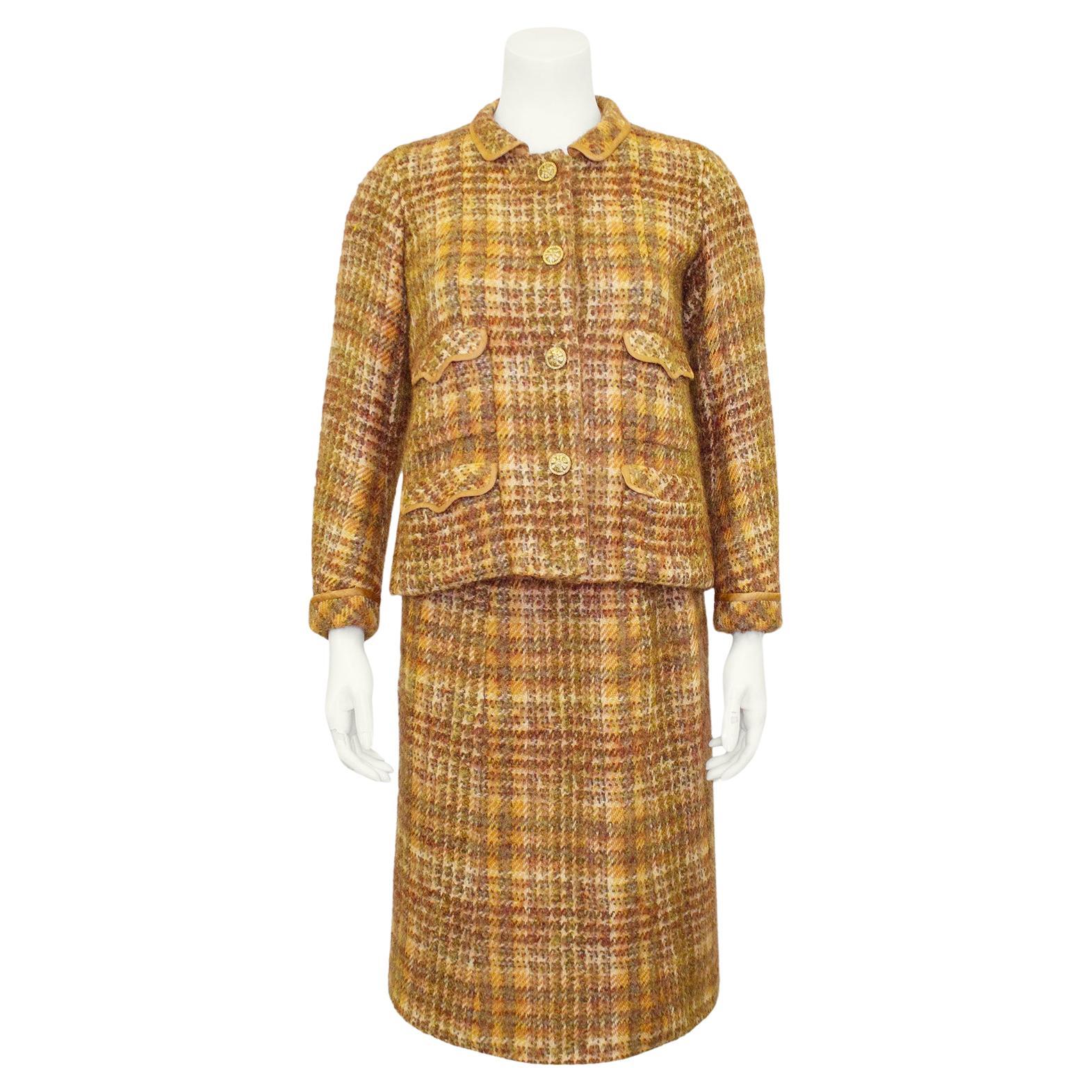 1960er Jahre Chanel Haute Couture Kupfer Tweed Jacke und Kleid Ensemble  im Angebot